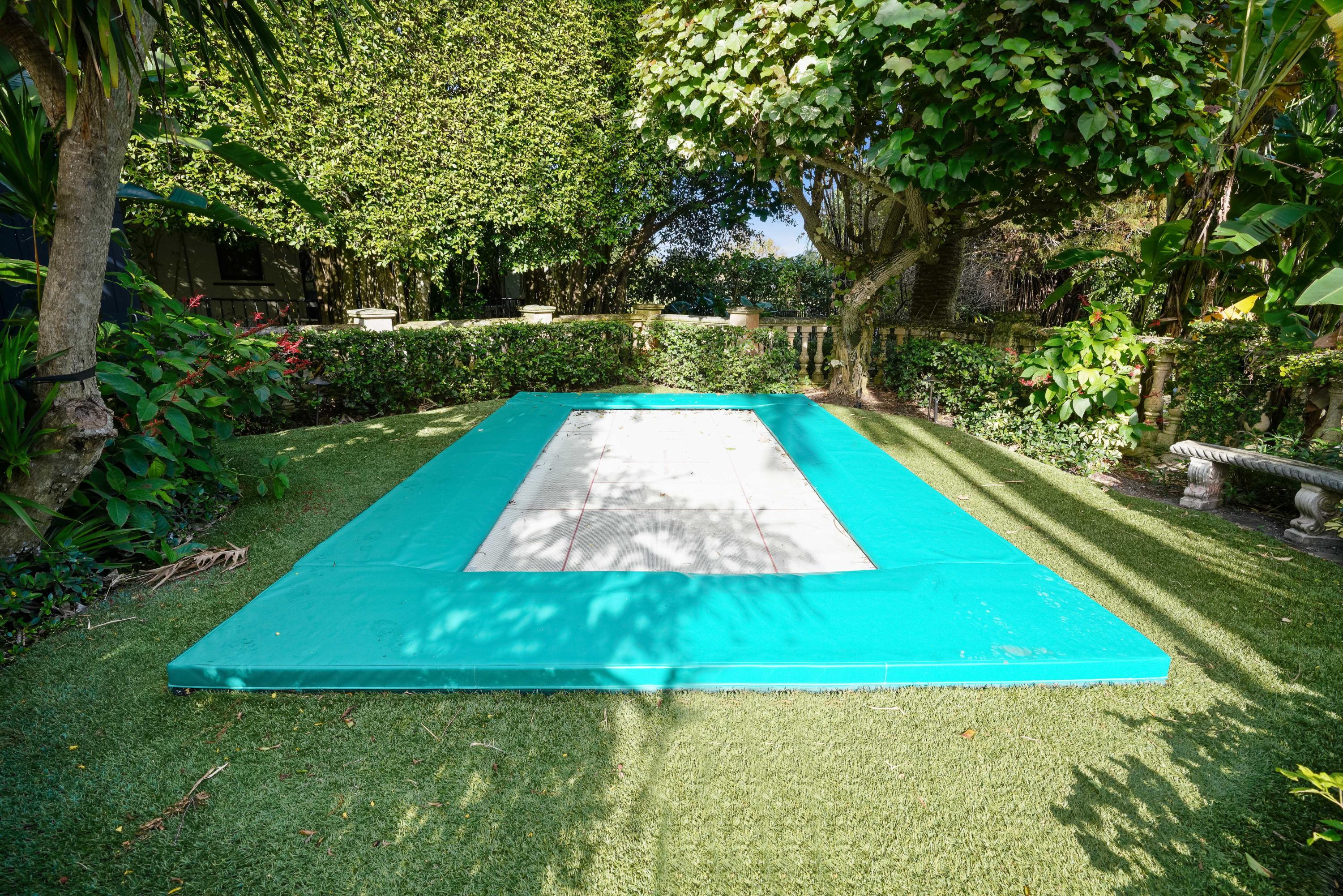 FRENCHMANS CREEK PAR E-2 - Residential