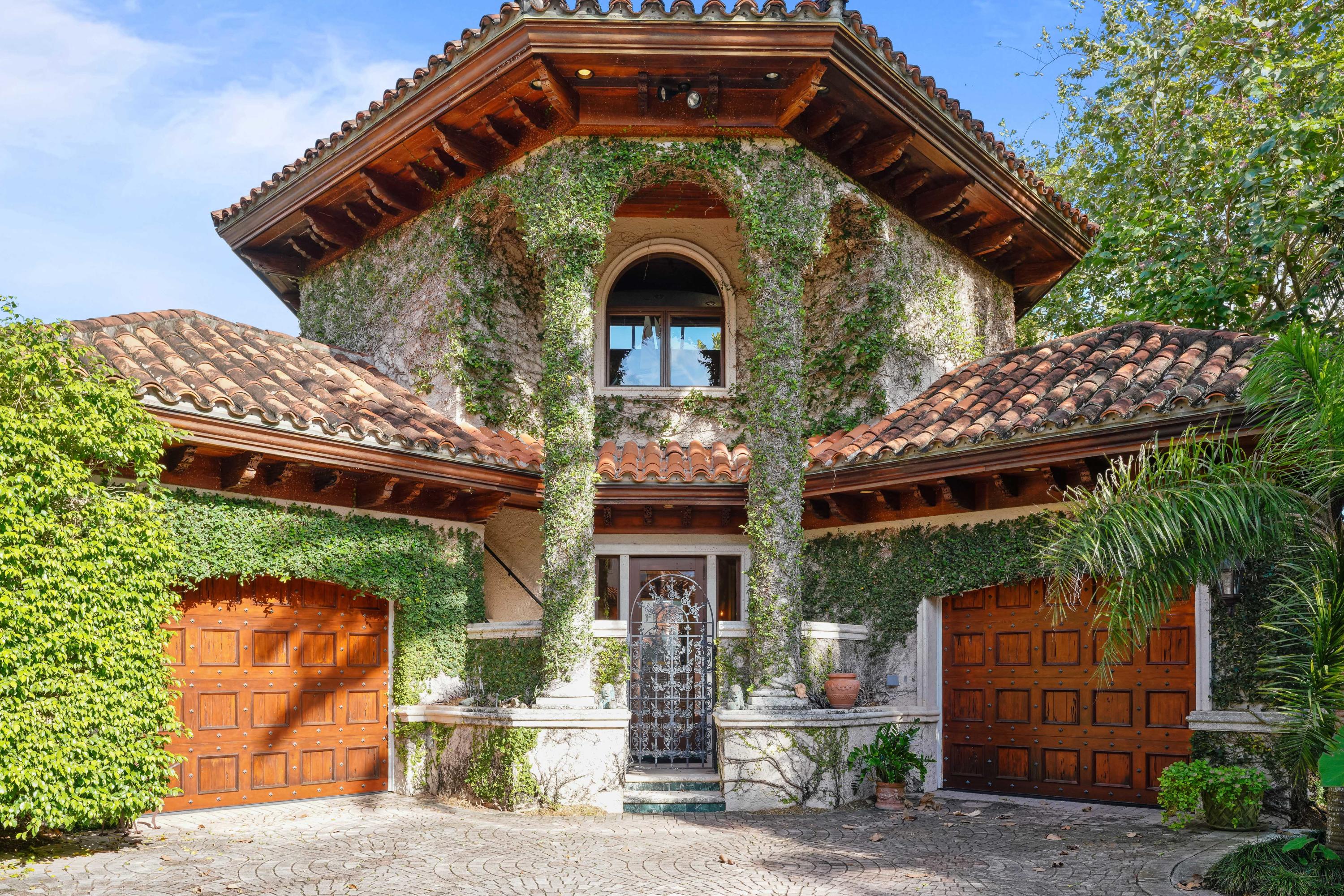 FRENCHMANS CREEK PAR E-2 - Residential