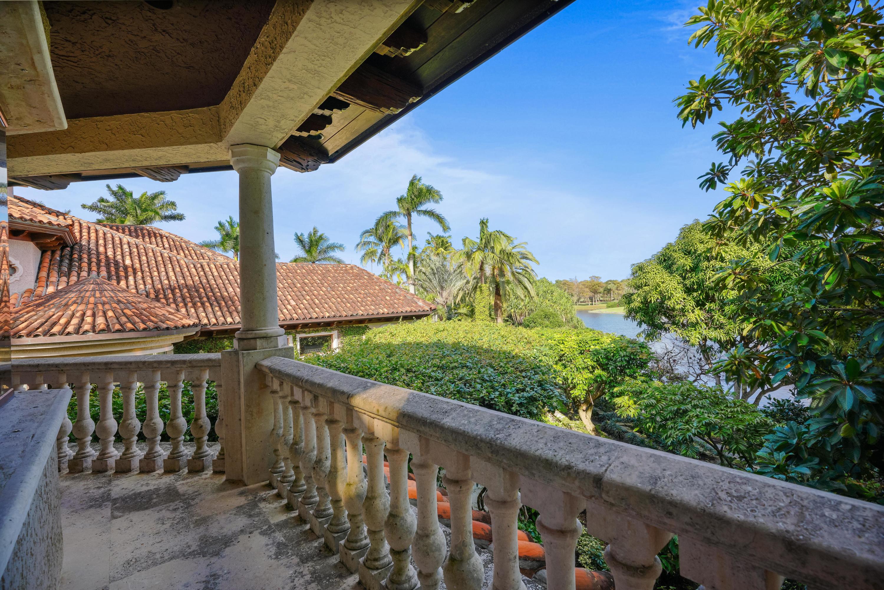 FRENCHMANS CREEK PAR E-2 - Residential