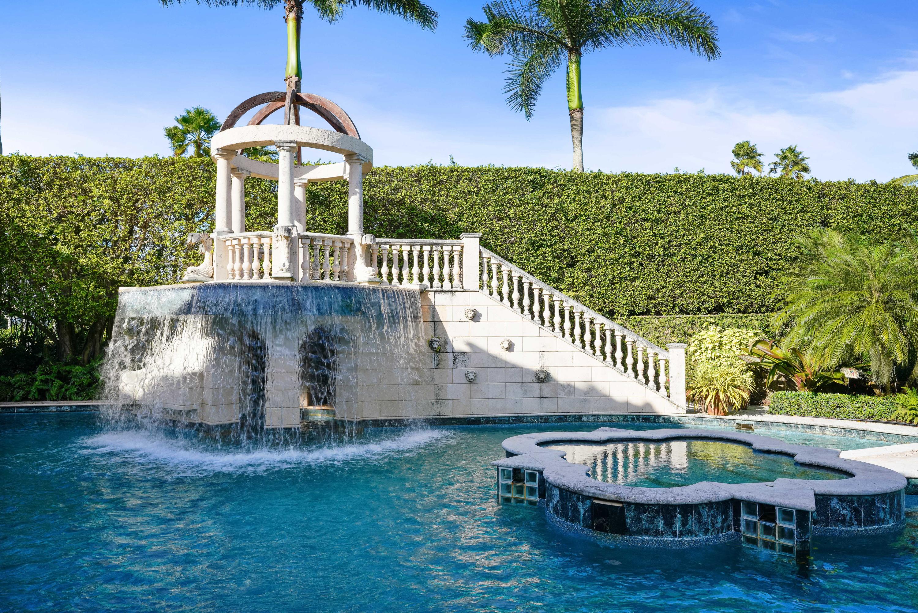 FRENCHMANS CREEK PAR E-2 - Residential