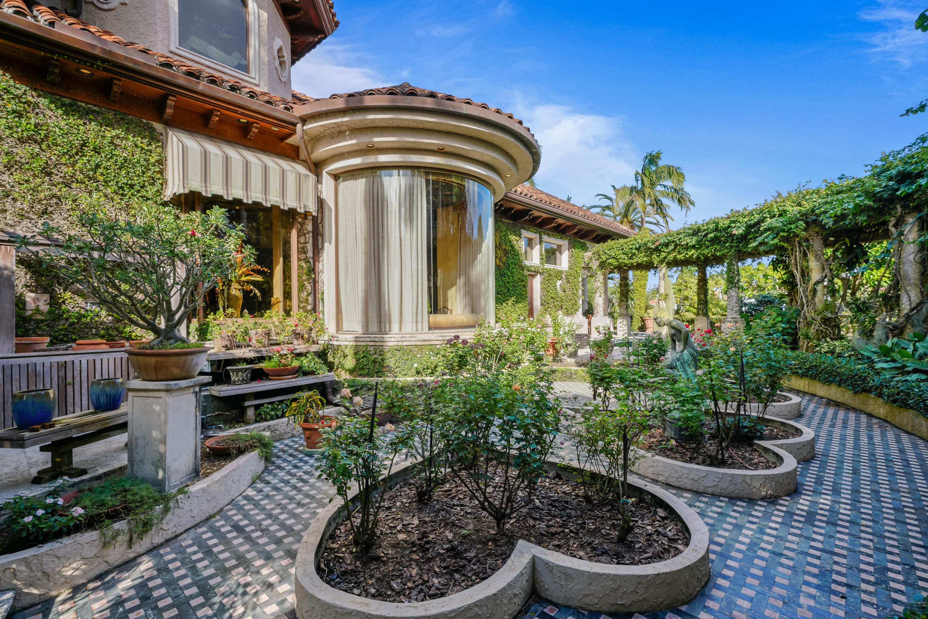 FRENCHMANS CREEK PAR E-2 - Residential