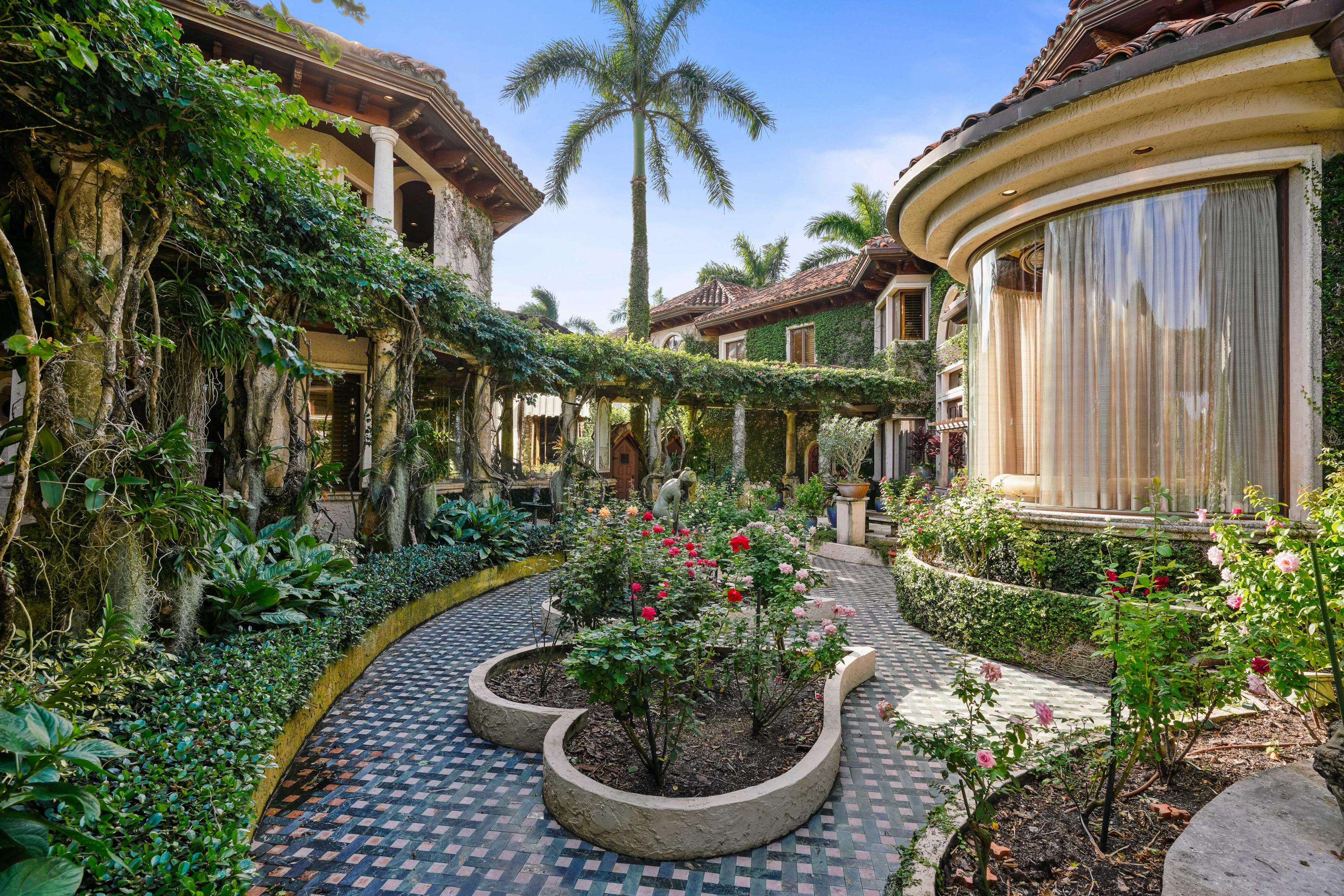 FRENCHMANS CREEK PAR E-2 - Residential