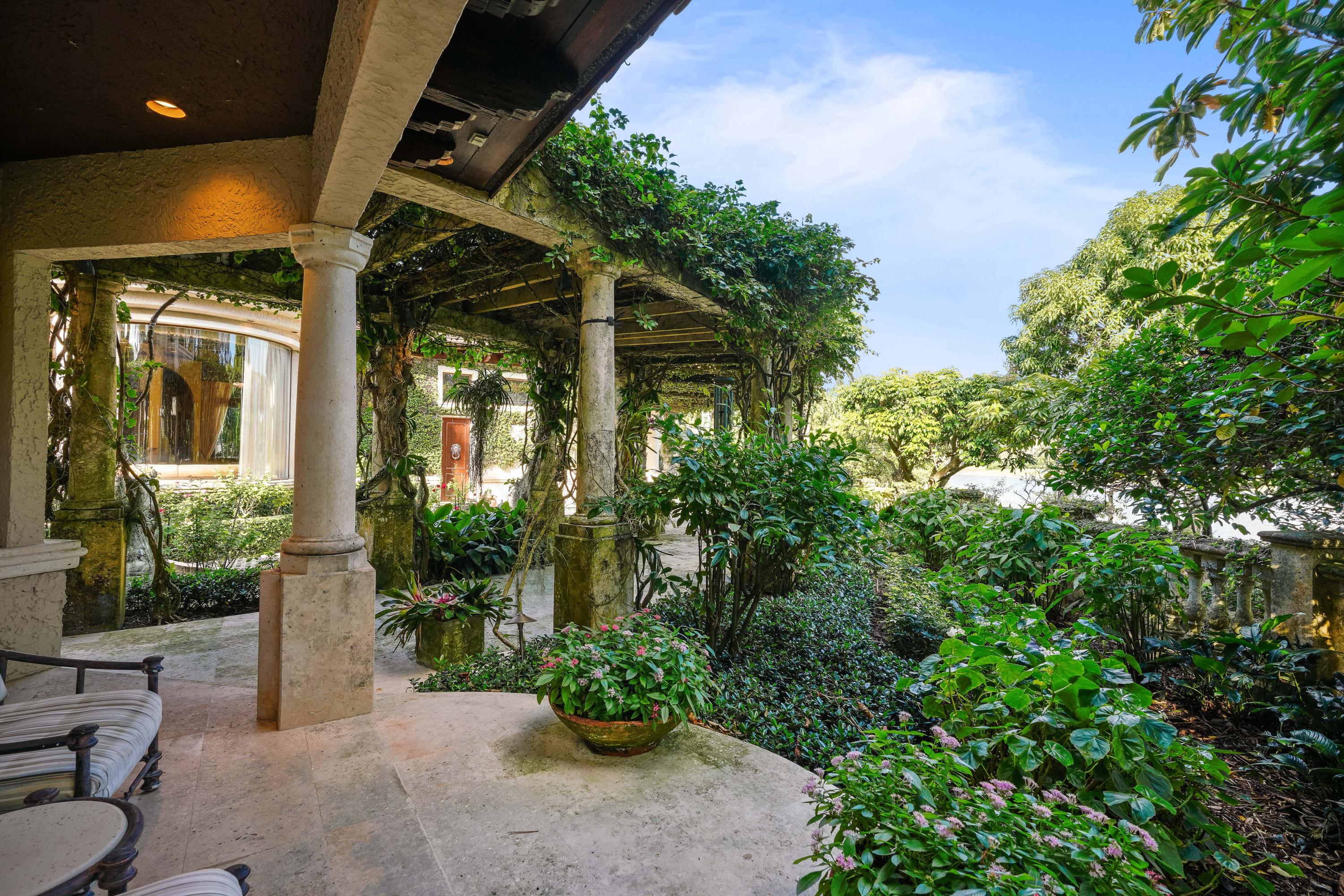 FRENCHMANS CREEK PAR E-2 - Residential