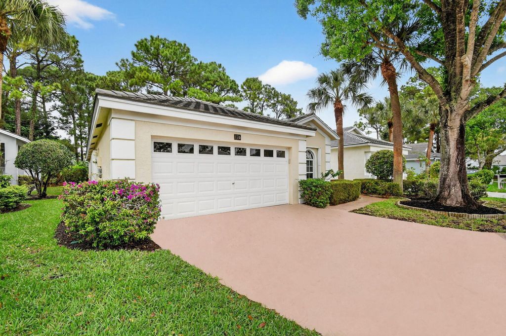 Photo of 176 Harbor Lake Circle, Greenacres, FL 33413 (MLS # B26005068)