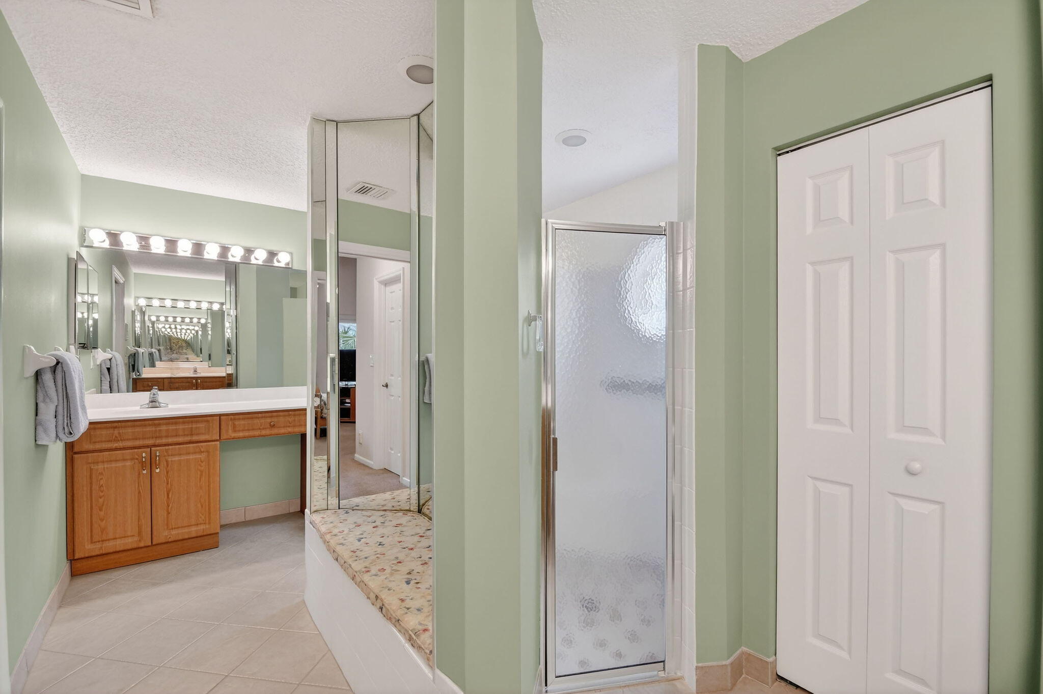 RIVER BRIDGE 2 - Residential