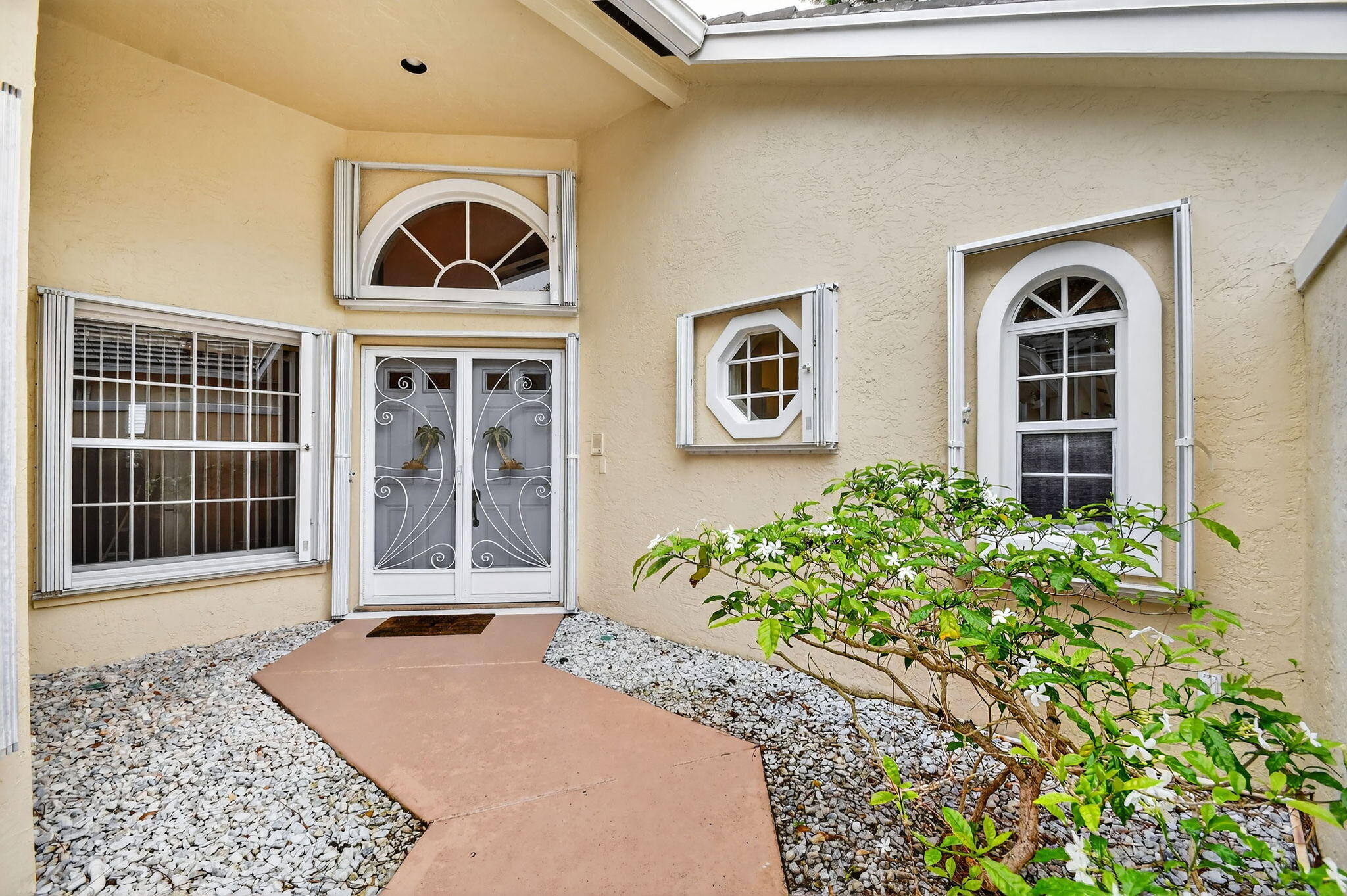 176 Harbor Lake Circle