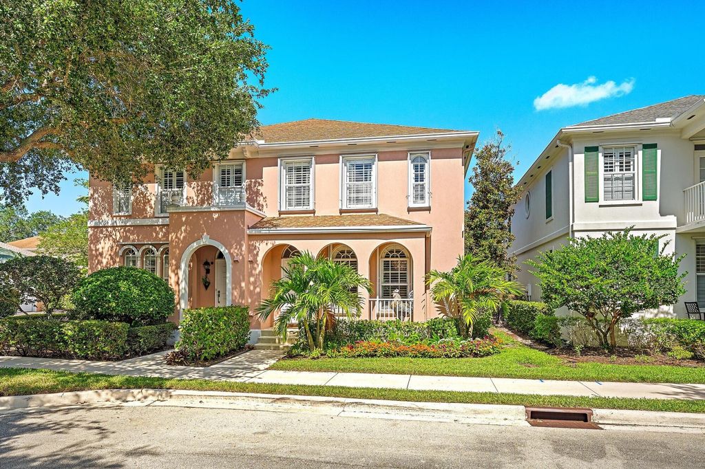 Photo of 137 Middlebury Drive, Jupiter, FL 33458 (MLS # B26033924)