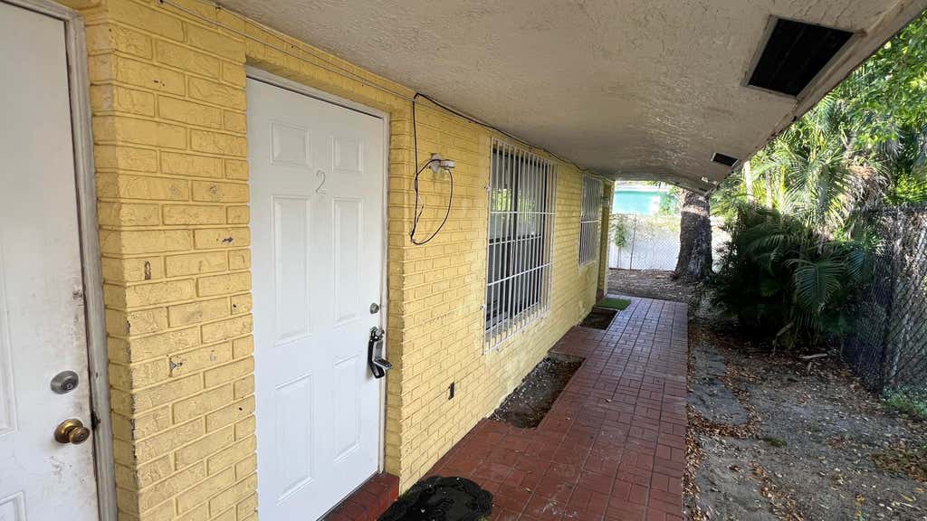 Photo of 2421 NW 8TH Place #1-2, Fort Lauderdale, FL 33311 (MLS # B26068683)