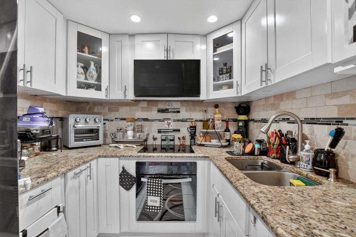 450 NW 20th Street 1140