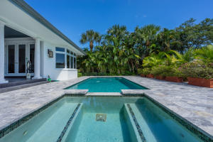 ADMIRALS COVE - Residential