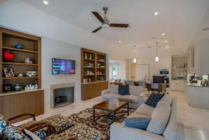 ADMIRALS COVE - Residential