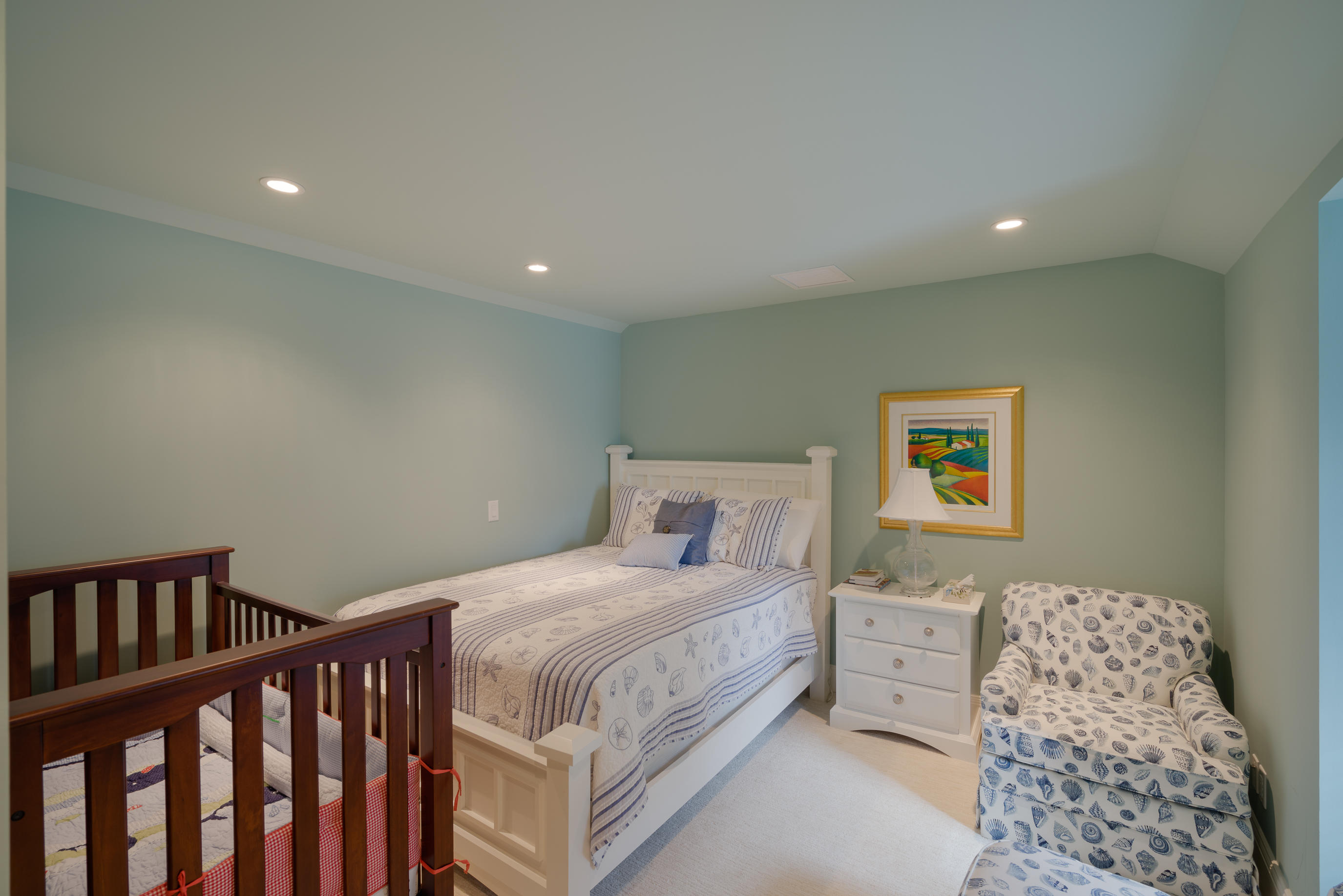 ADMIRALS COVE - Residential