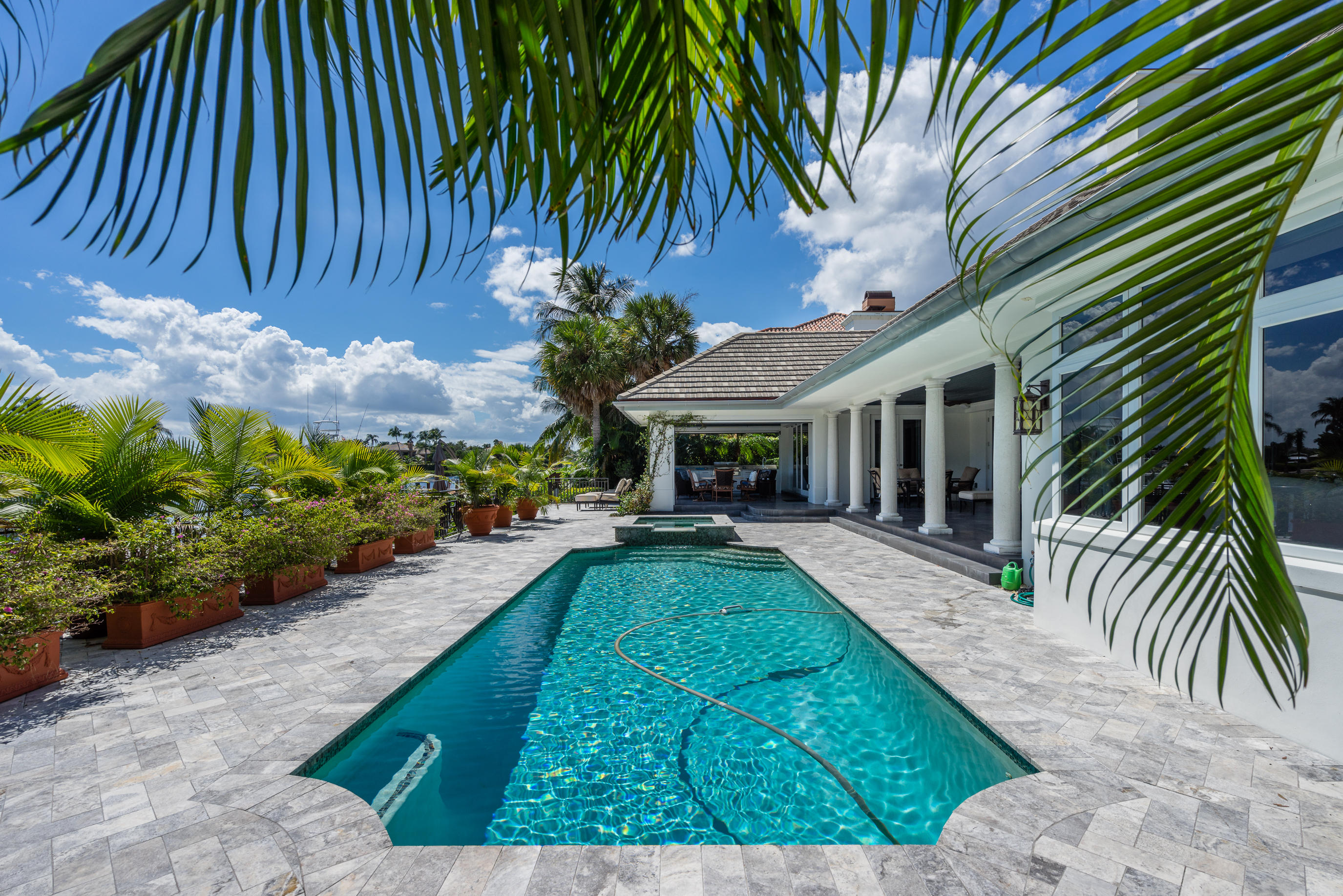 ADMIRALS COVE - Residential