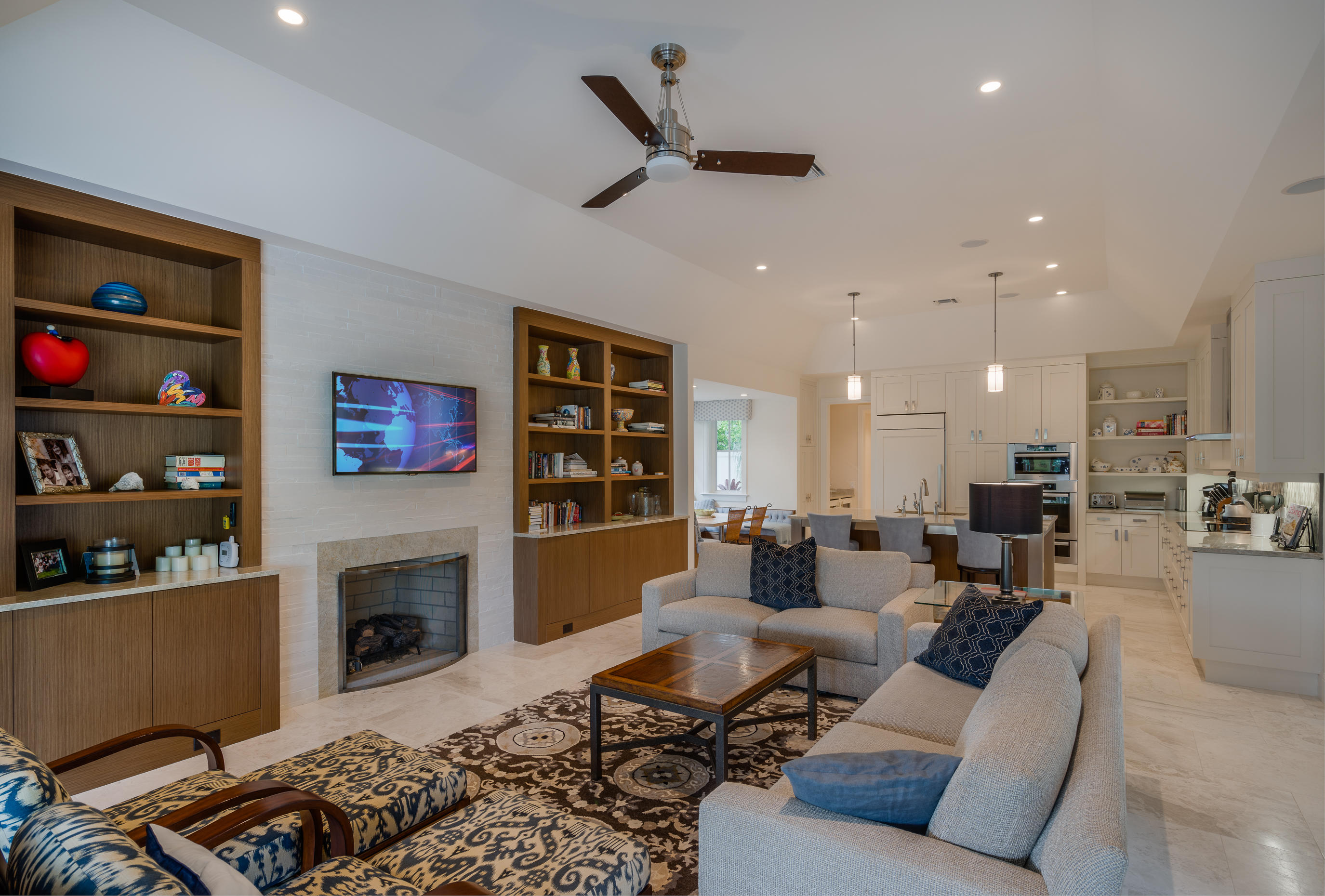 ADMIRALS COVE - Residential