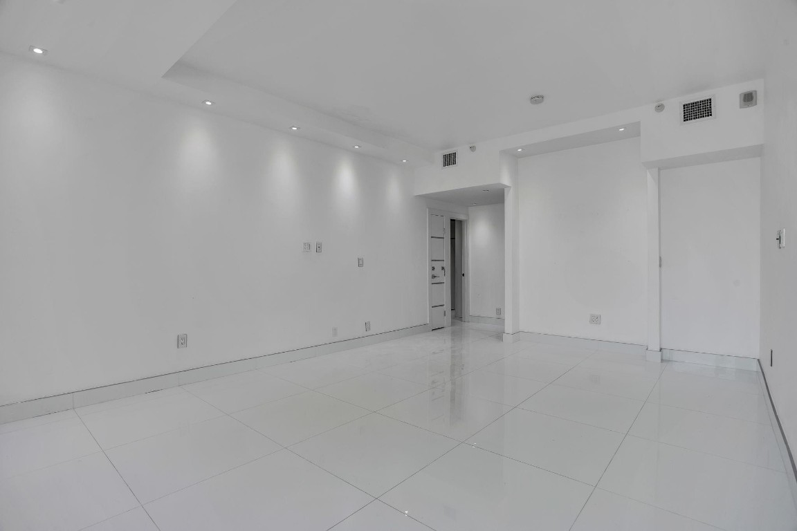 Turnberry Isle North - Residential