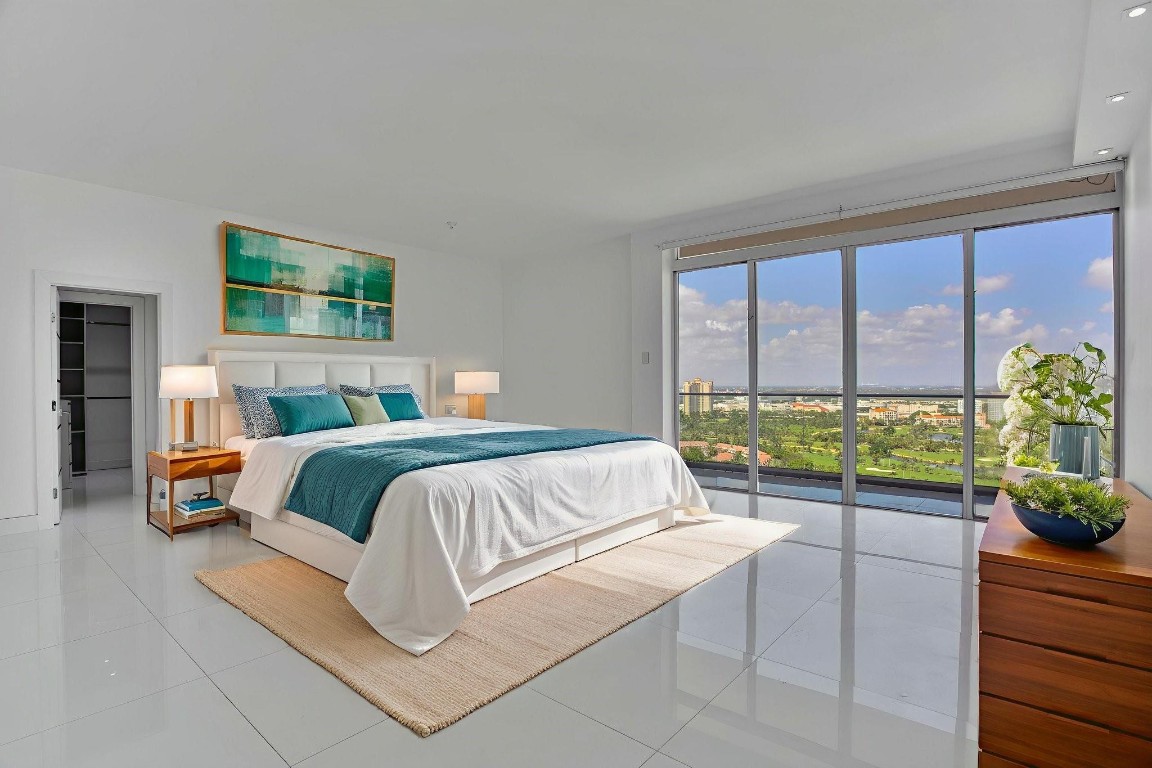 Turnberry Isle North - Residential