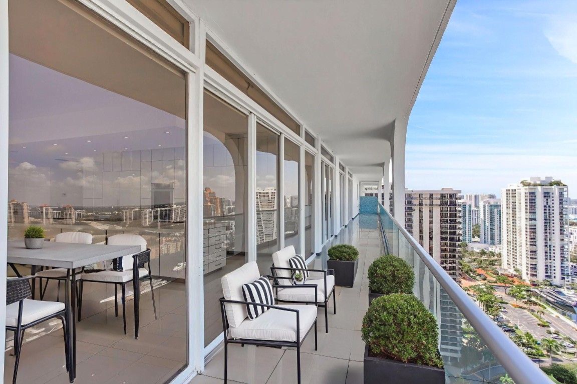 Turnberry Isle North - Residential