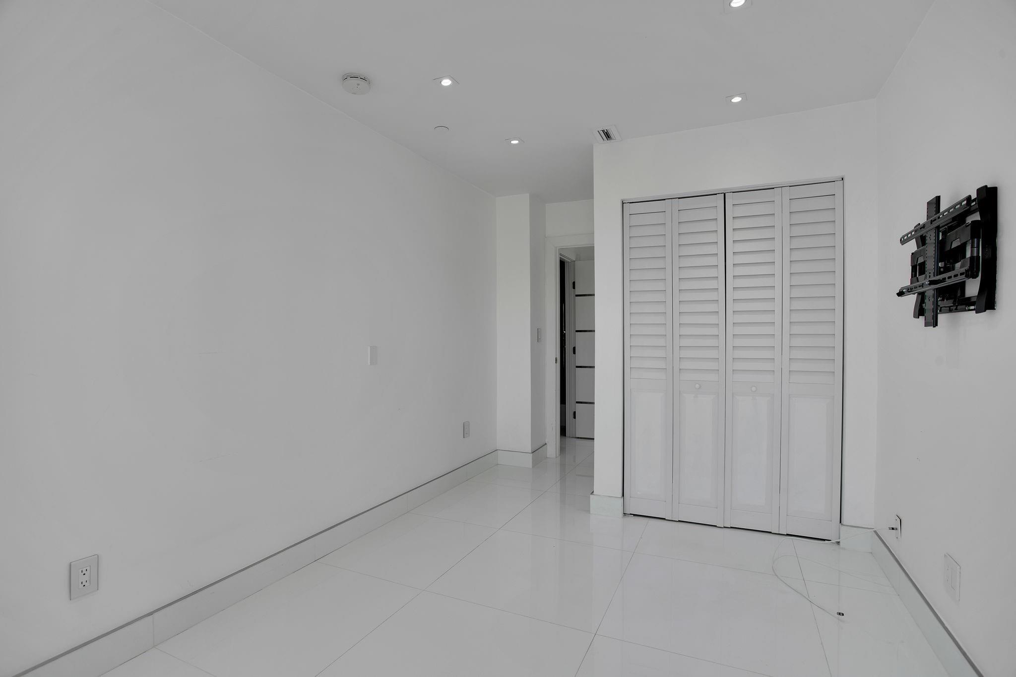 Turnberry Isle North - Residential