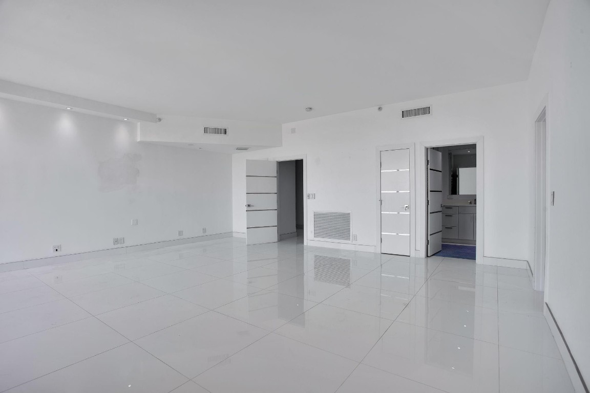 Turnberry Isle North - Residential