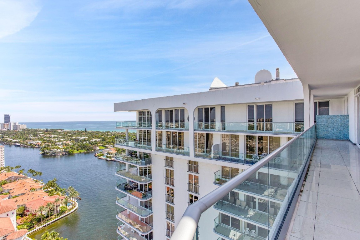 Turnberry Isle North - Residential