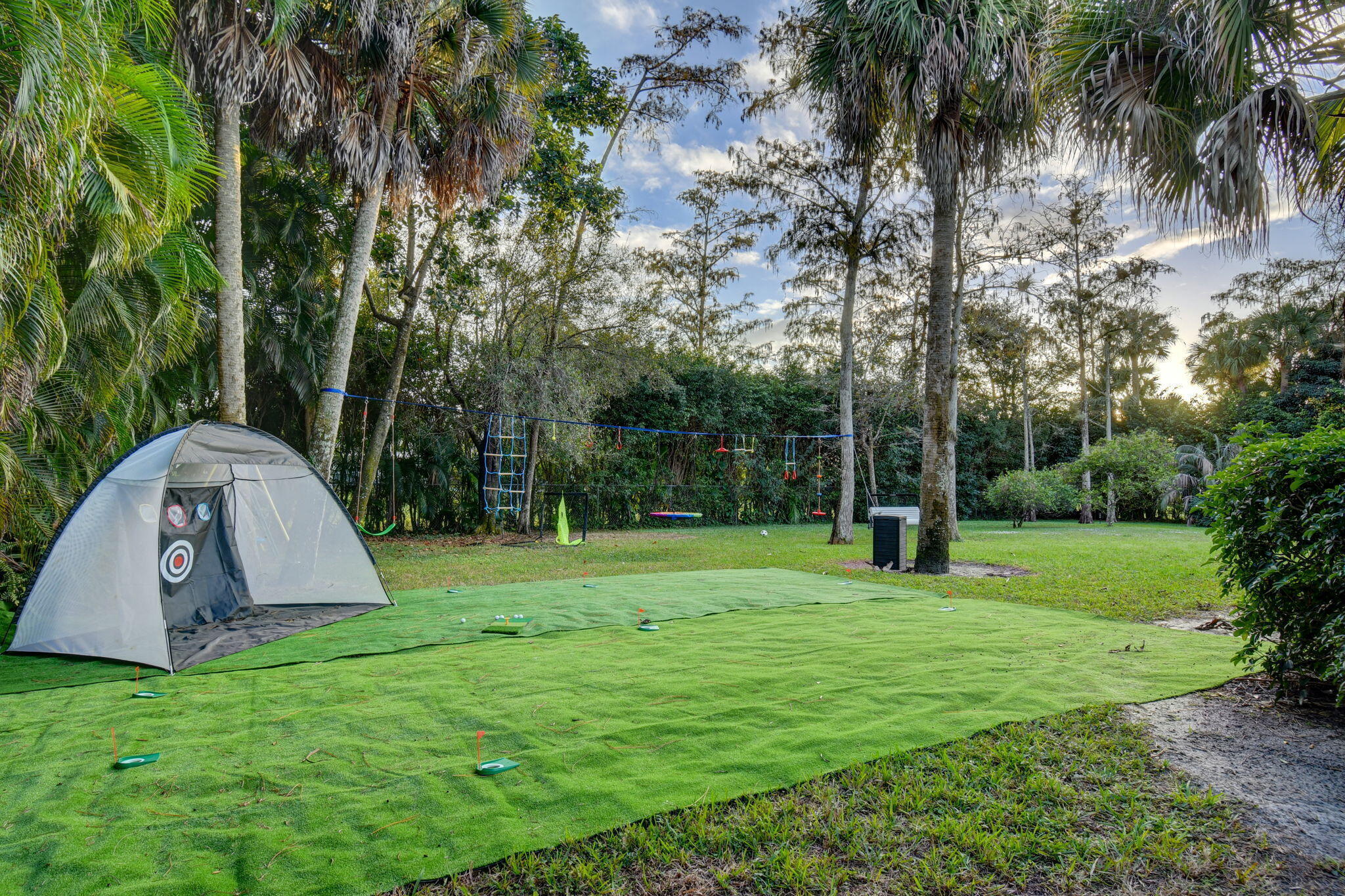 PINEWOOD OF WELLINGTON - Residential Lease