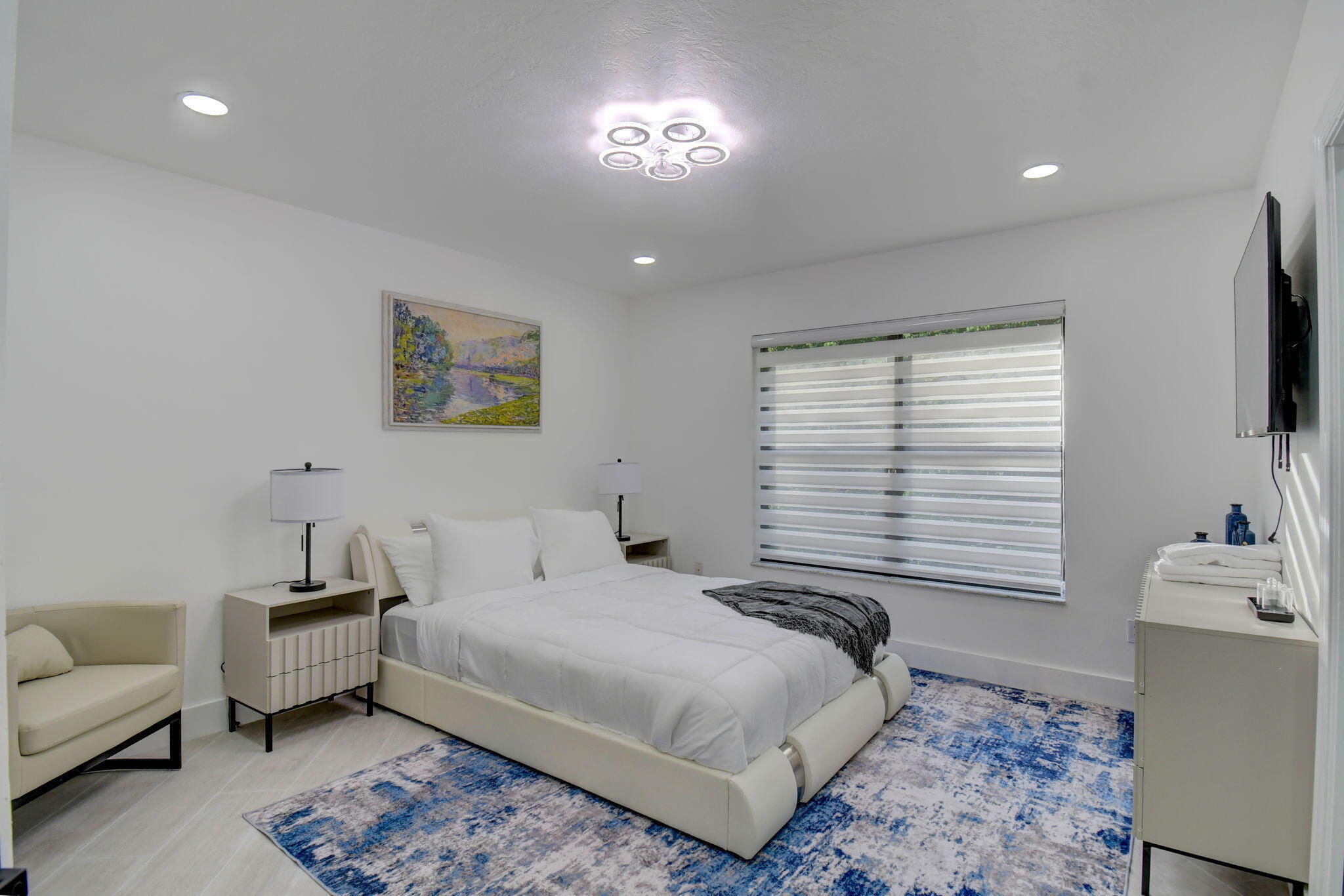 PINEWOOD OF WELLINGTON - Residential Lease
