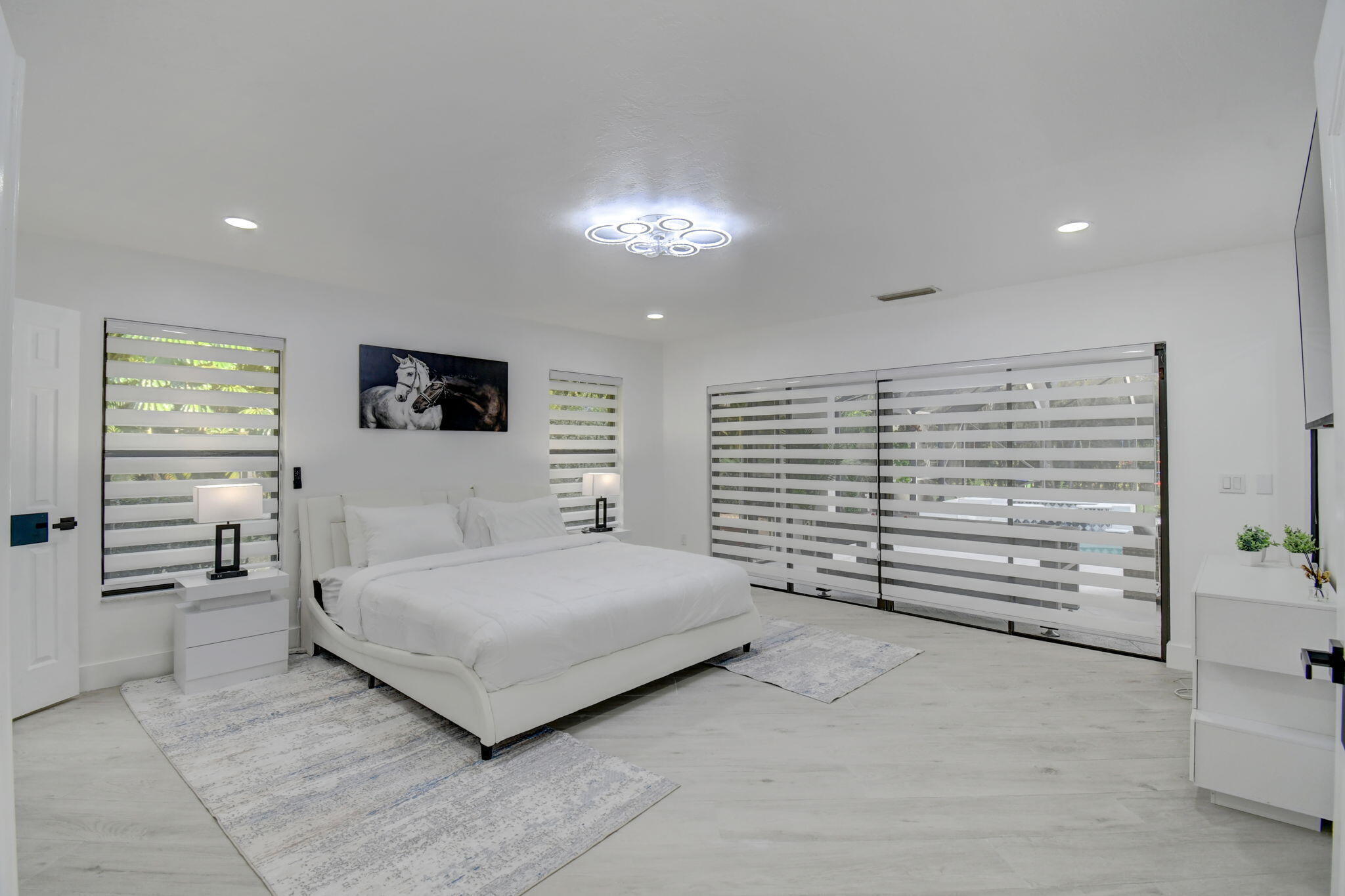 PINEWOOD OF WELLINGTON - Residential Lease