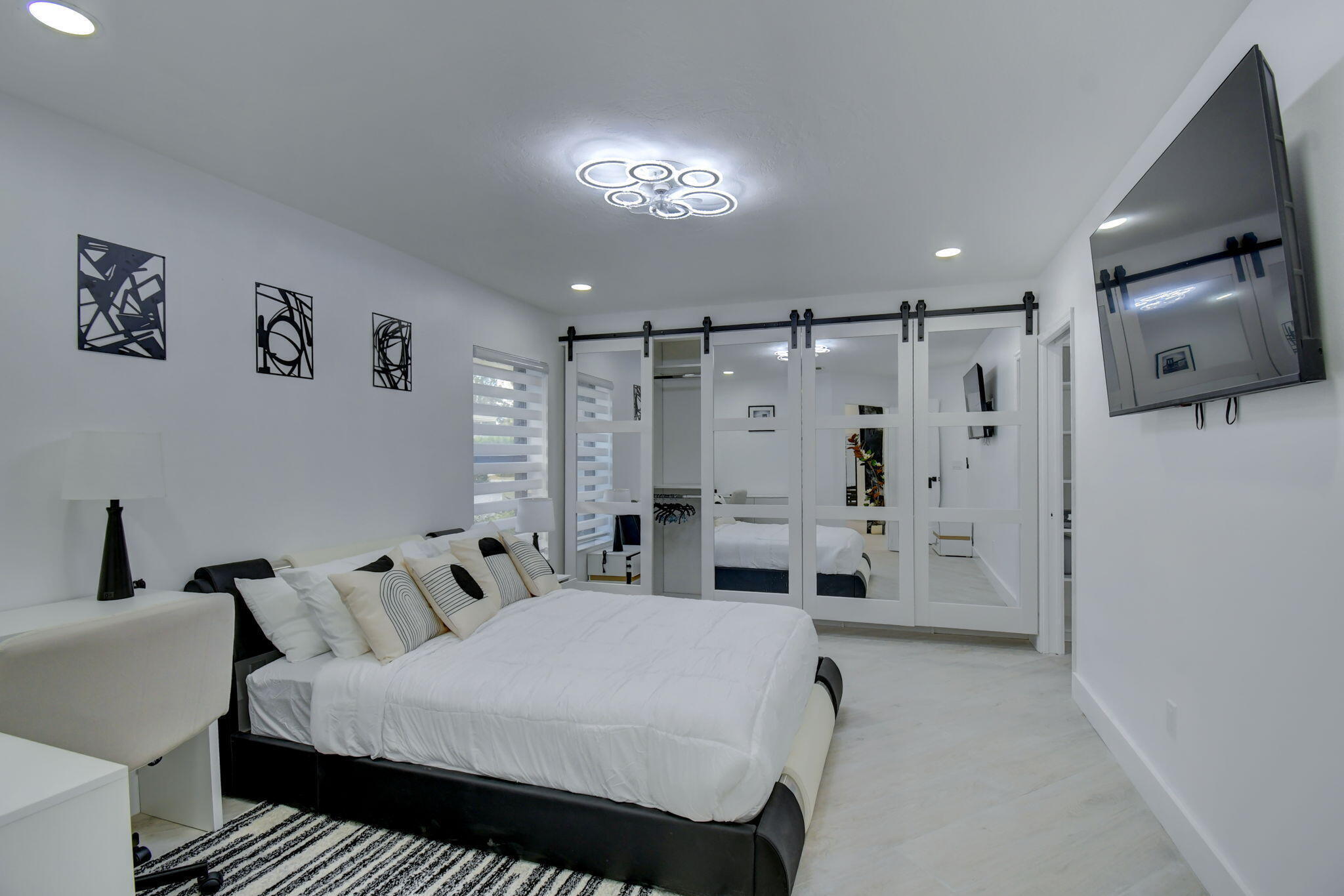 PINEWOOD OF WELLINGTON - Residential Lease