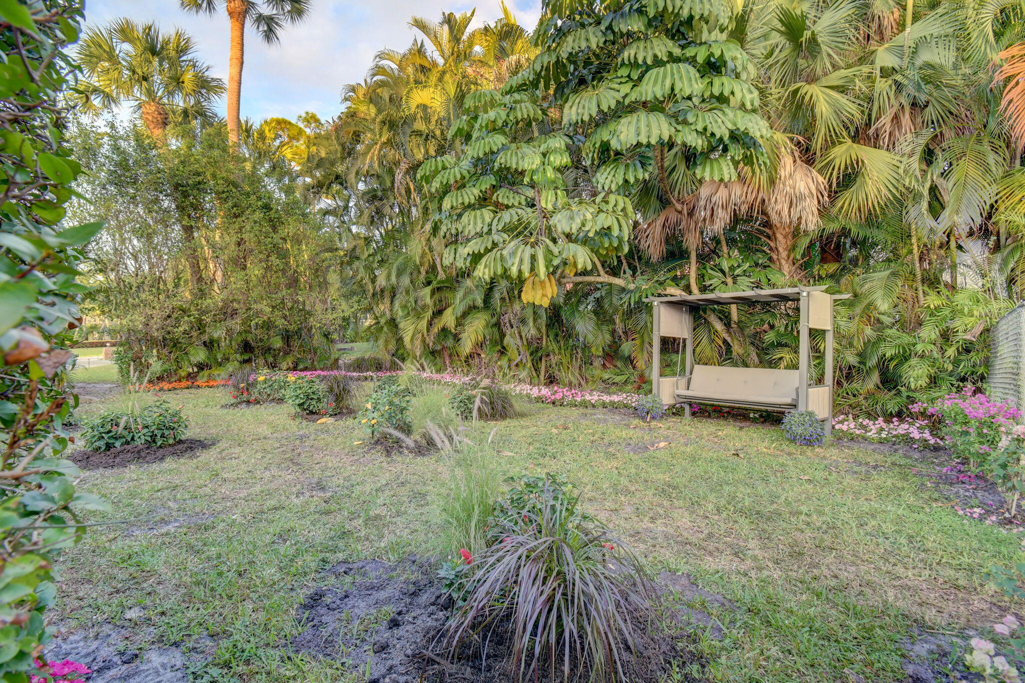 PINEWOOD OF WELLINGTON - Residential Lease