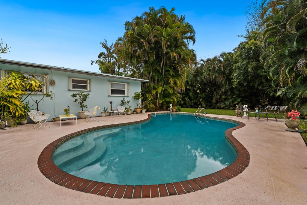 Photo of 708 Westwind Drive, North Palm Beach, FL 33408 (MLS # R11160989)