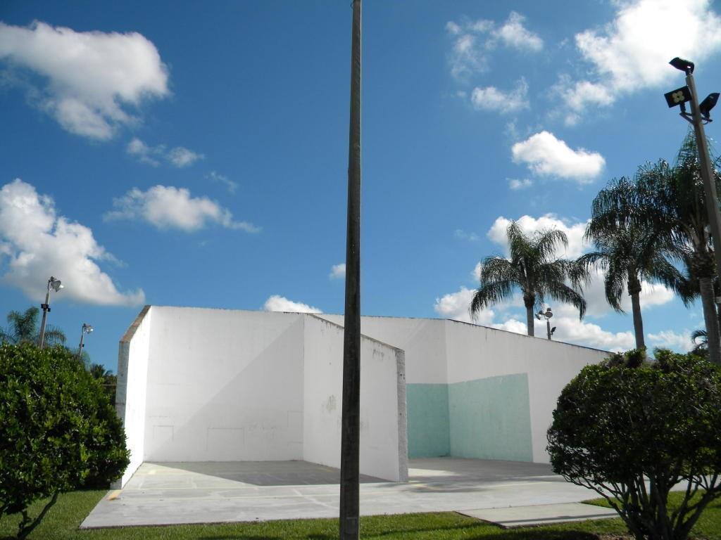 Lake Side Green - Residential