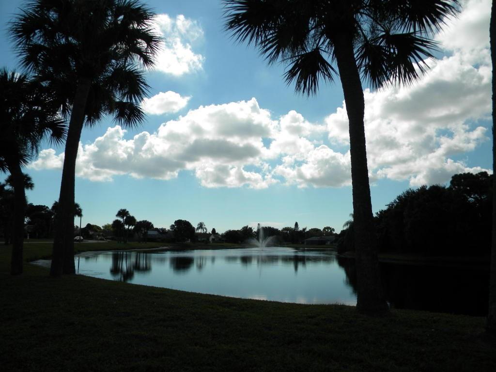 Lake Side Green - Residential