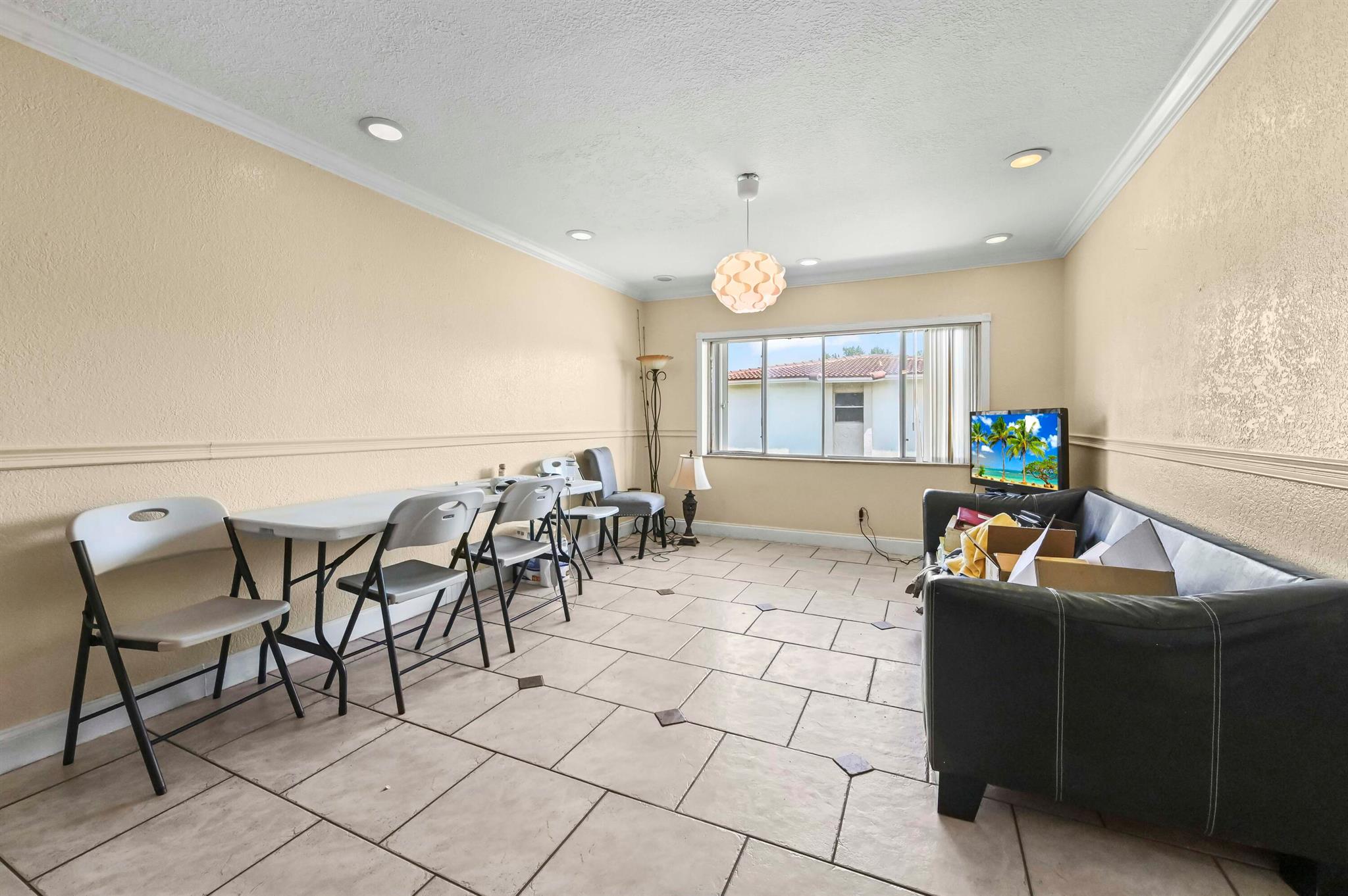 VICTORIA SQUARE CONDO - Residential