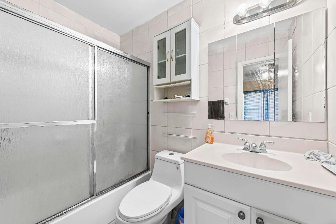 VICTORIA SQUARE CONDO - Residential