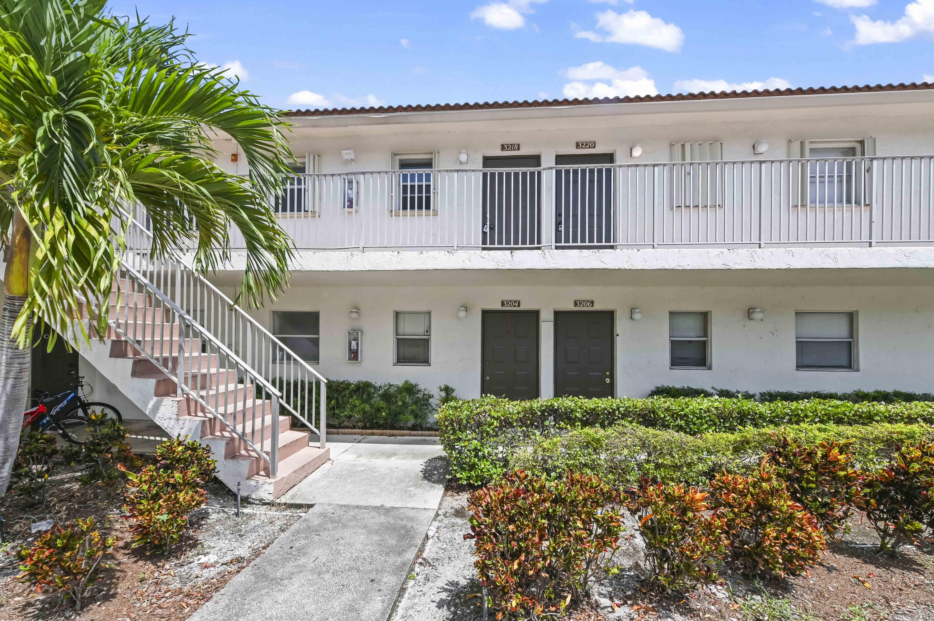 VICTORIA SQUARE CONDO - Residential