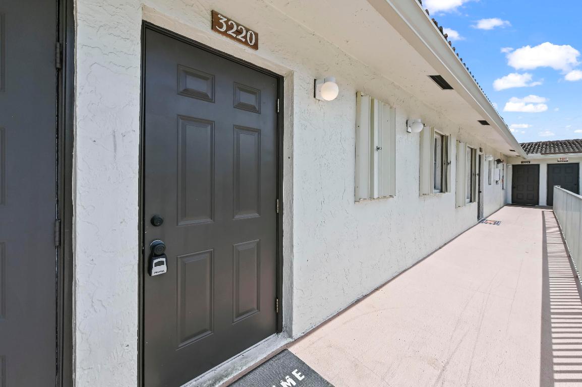 VICTORIA SQUARE CONDO - Residential