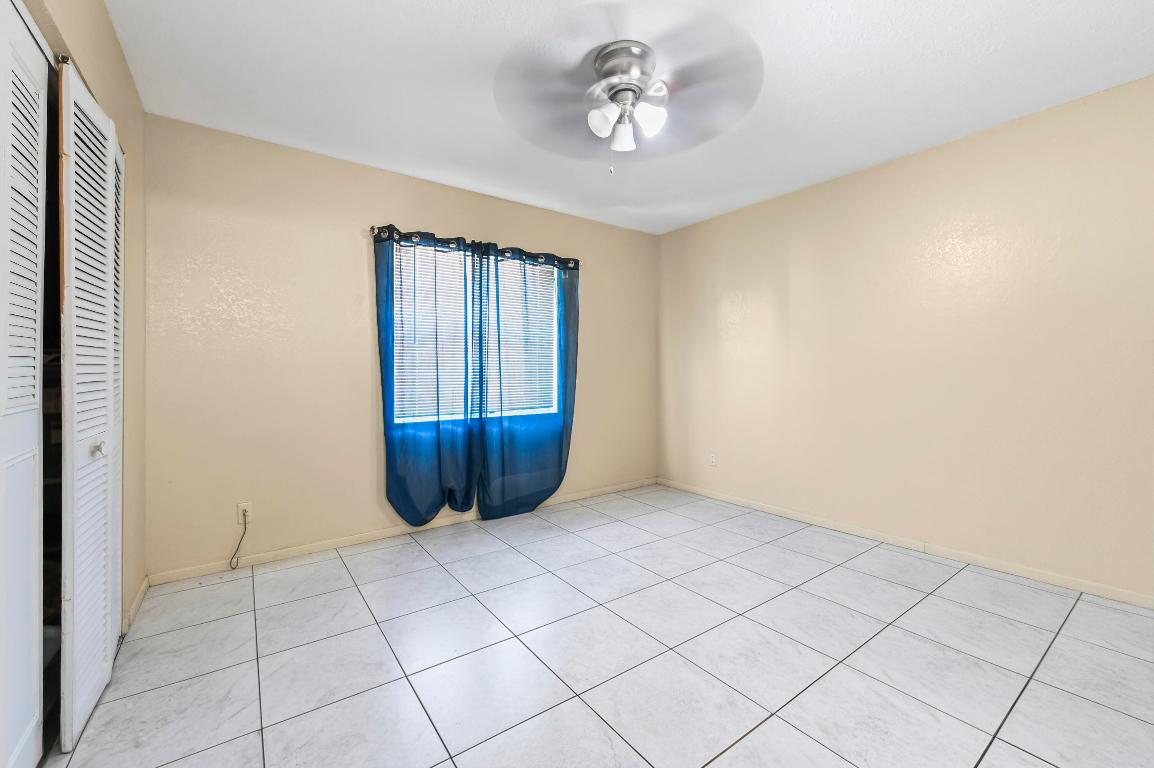 VICTORIA SQUARE CONDO - Residential