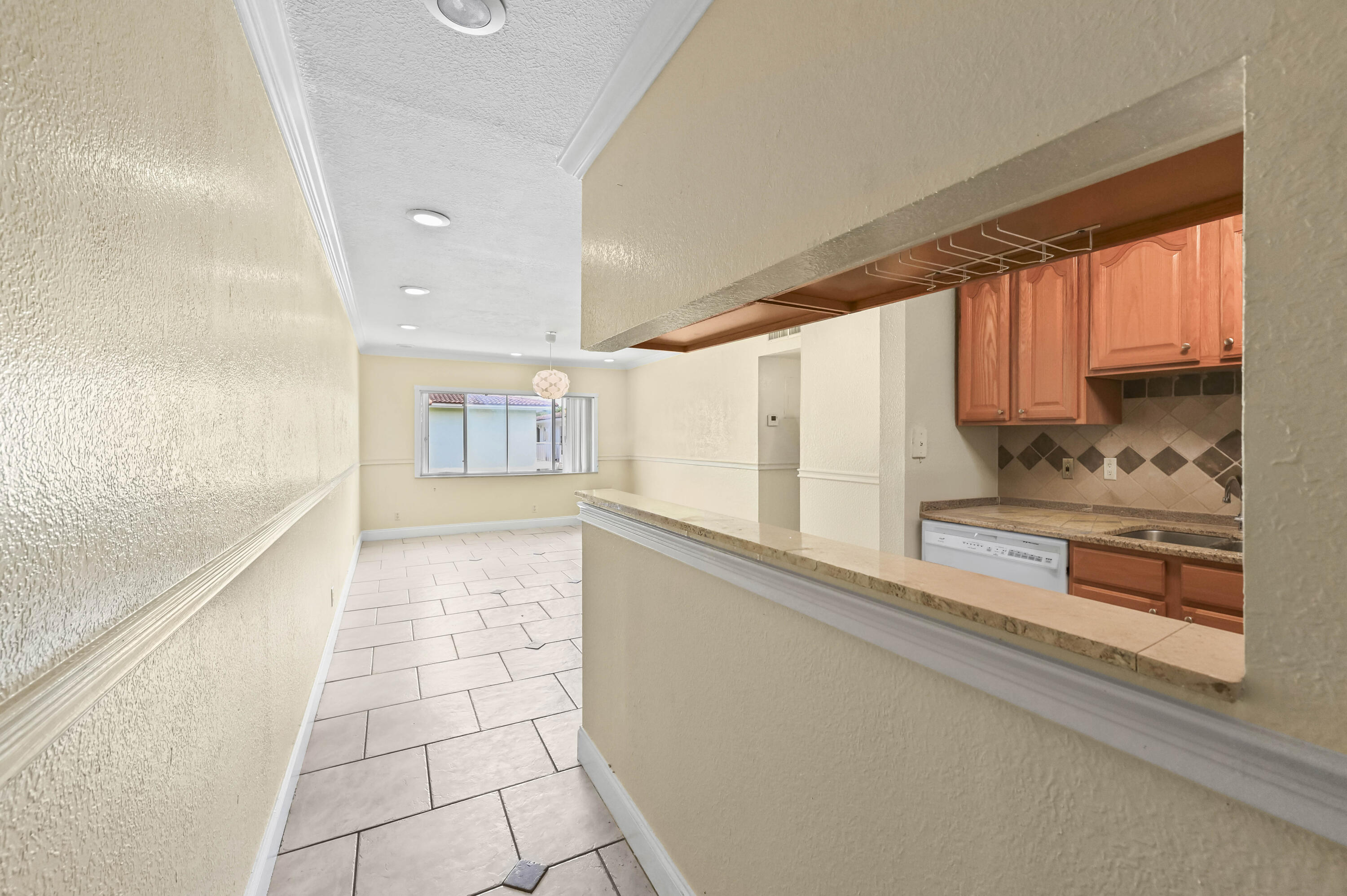 VICTORIA SQUARE CONDO - Residential