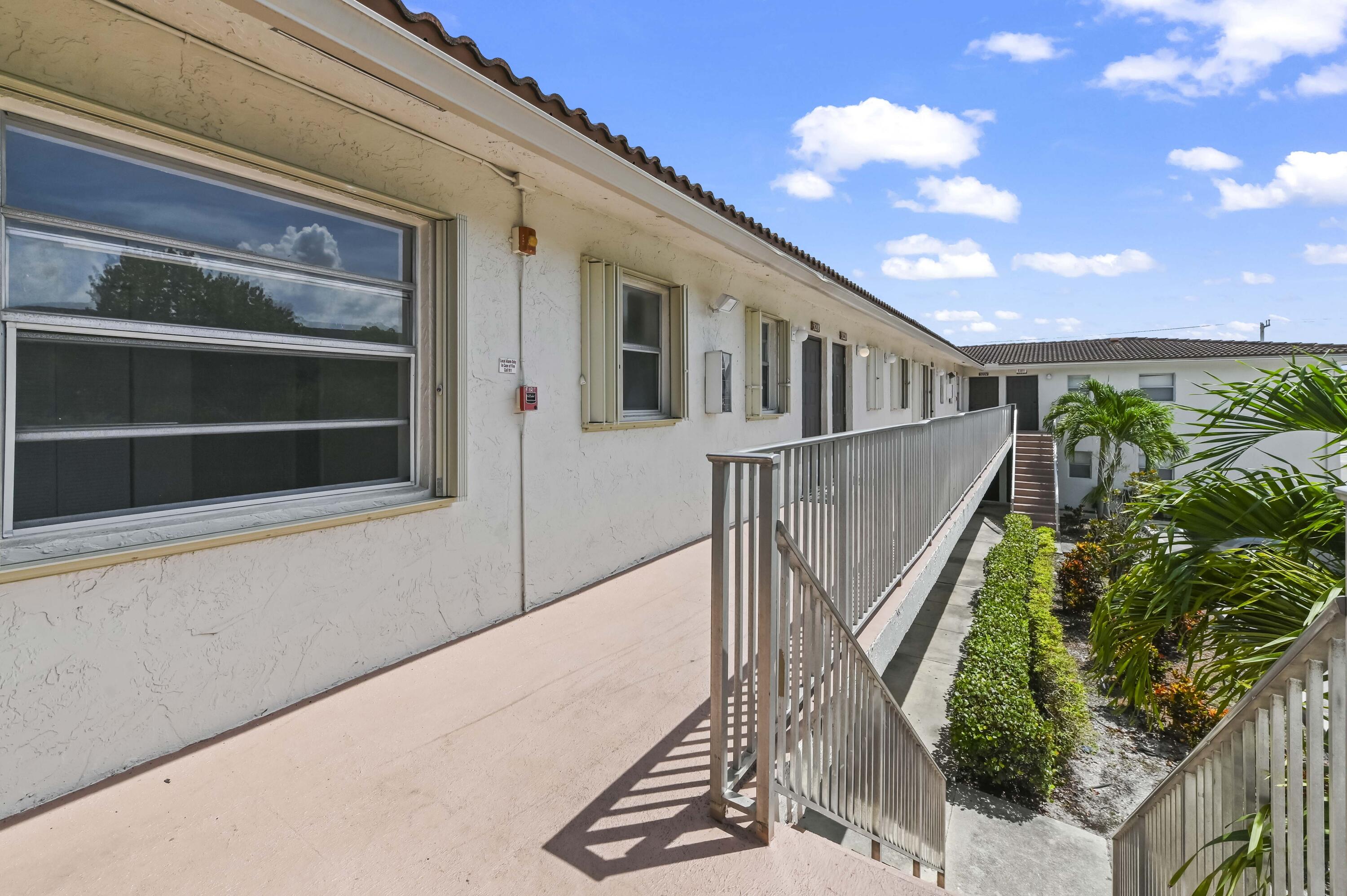 VICTORIA SQUARE CONDO - Residential