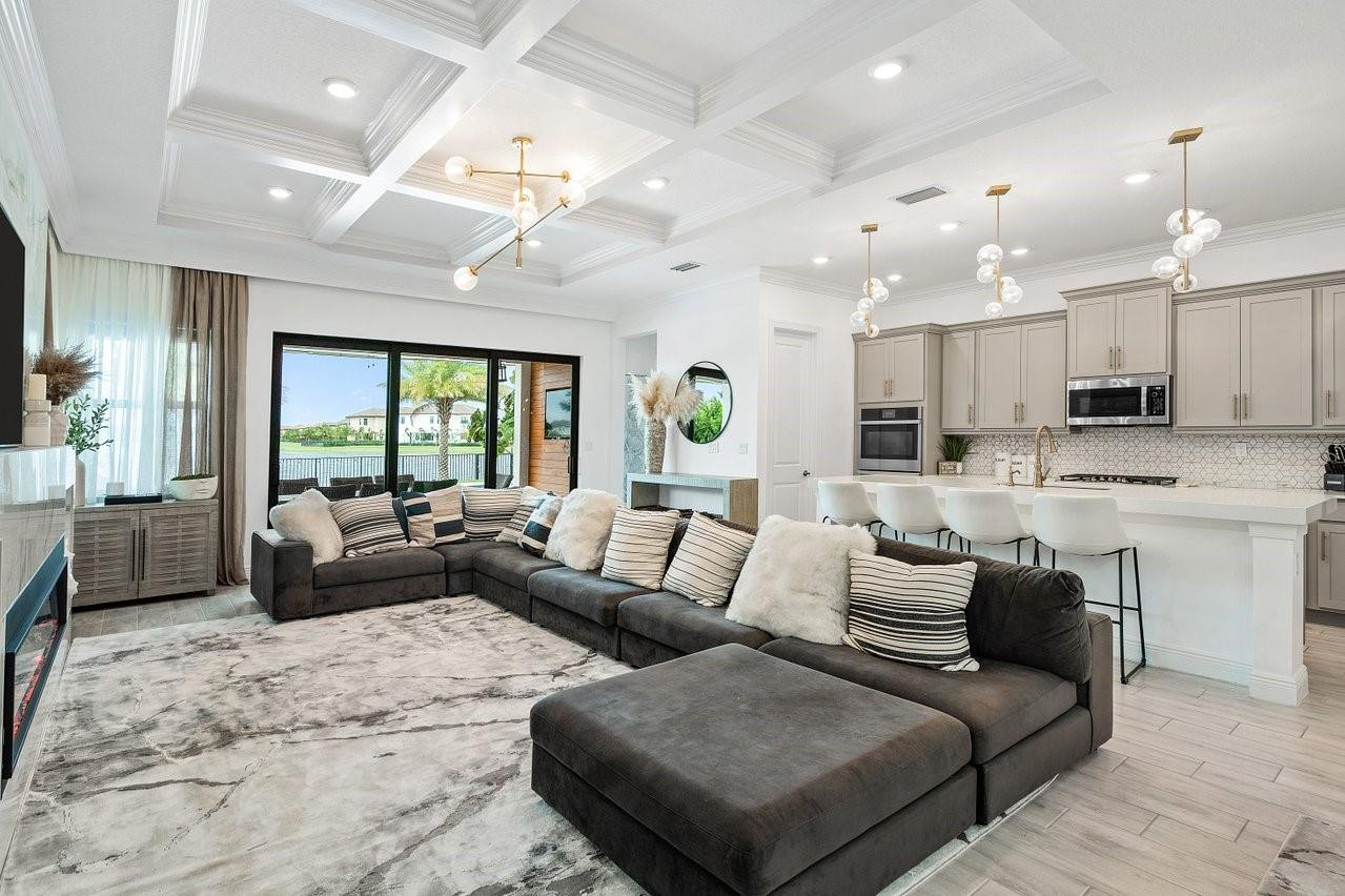 Parkland Bay 183-49 B - Residential