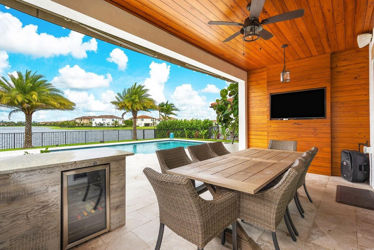 Parkland Bay 183-49 B - Residential