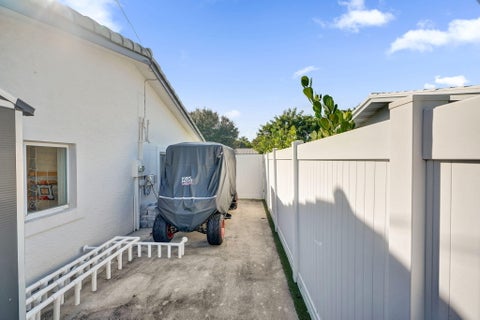 Tiny photo for 4200 NE 22ND Terrace, Lighthouse Point, FL 33064 (MLS # B26080211)