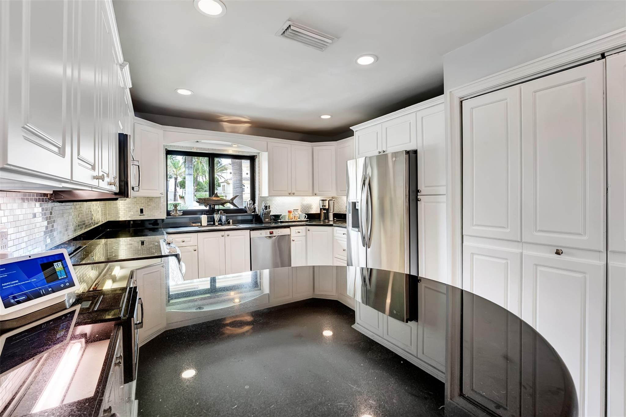 CEAIRE CONDO - Residential