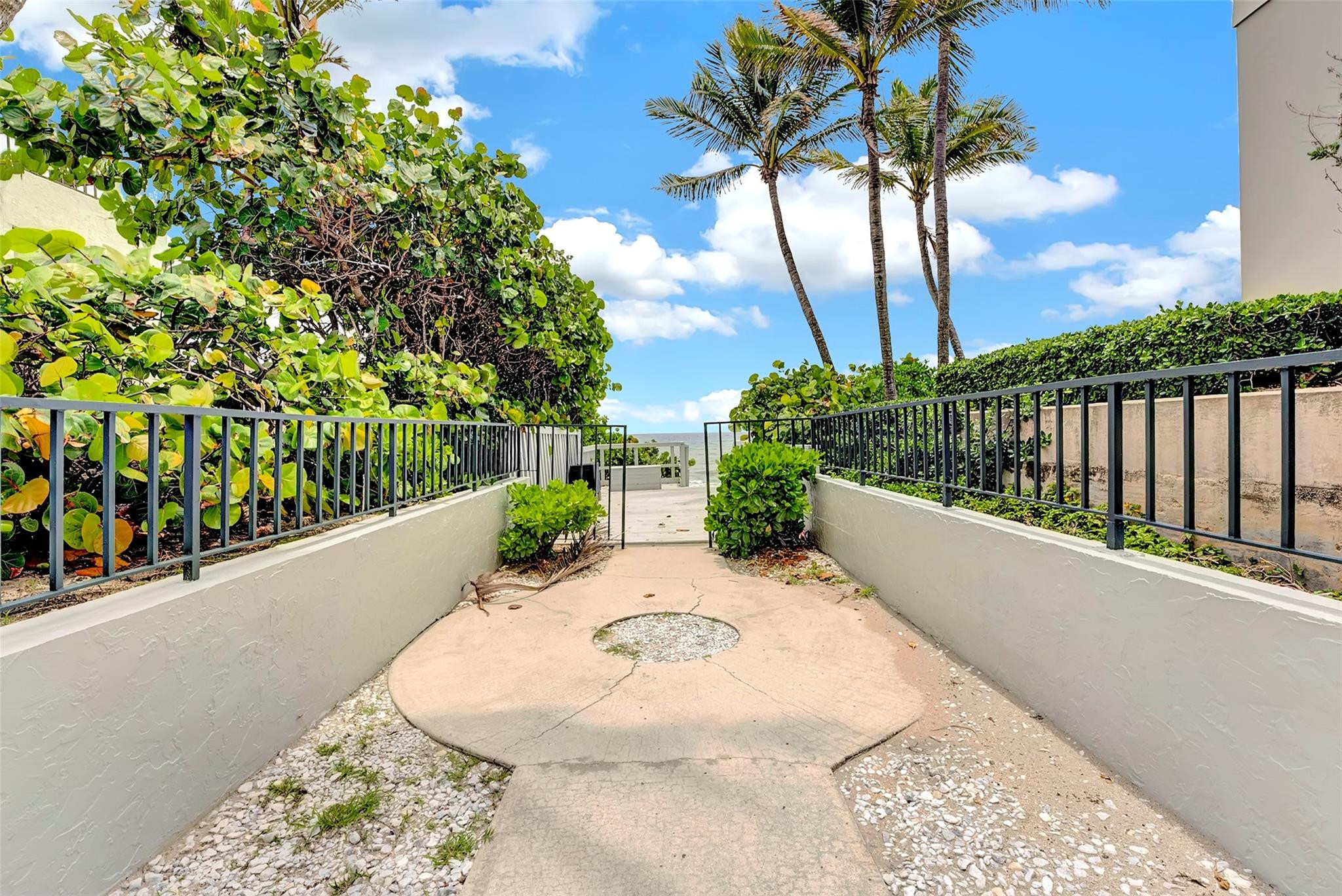 CEAIRE CONDO - Residential