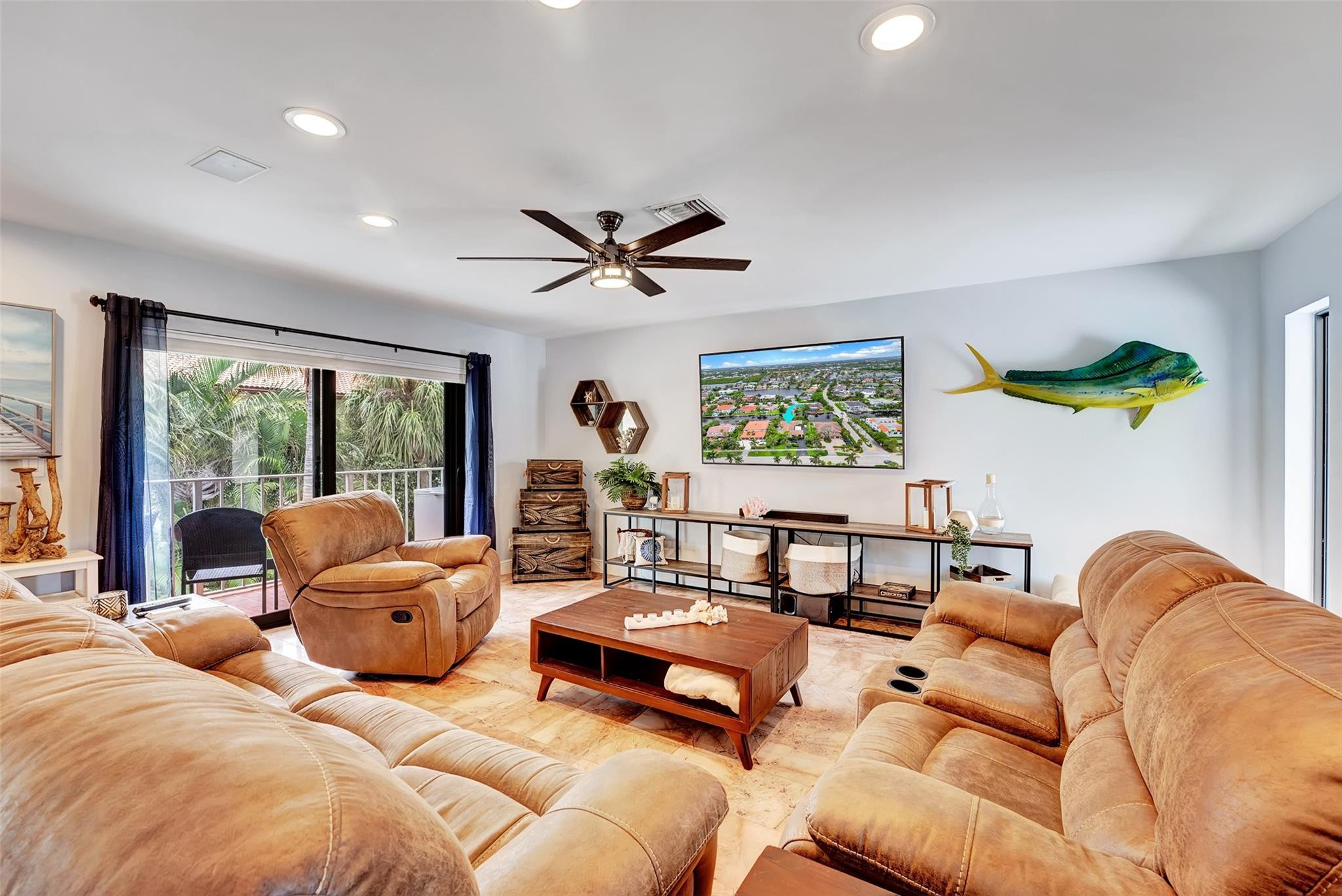 CEAIRE CONDO - Residential