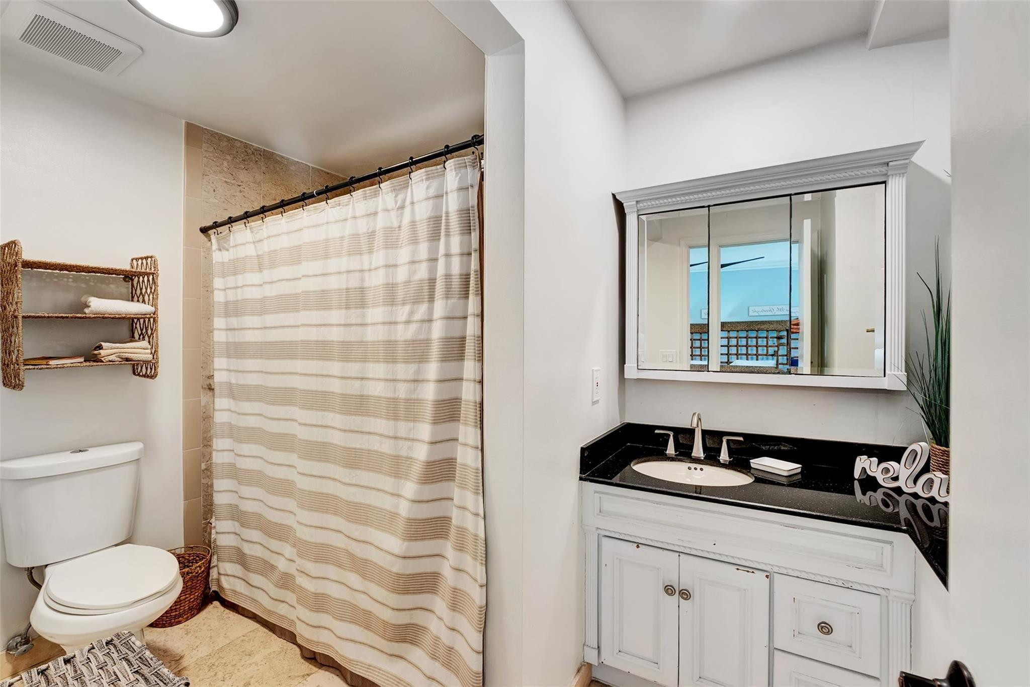 CEAIRE CONDO - Residential