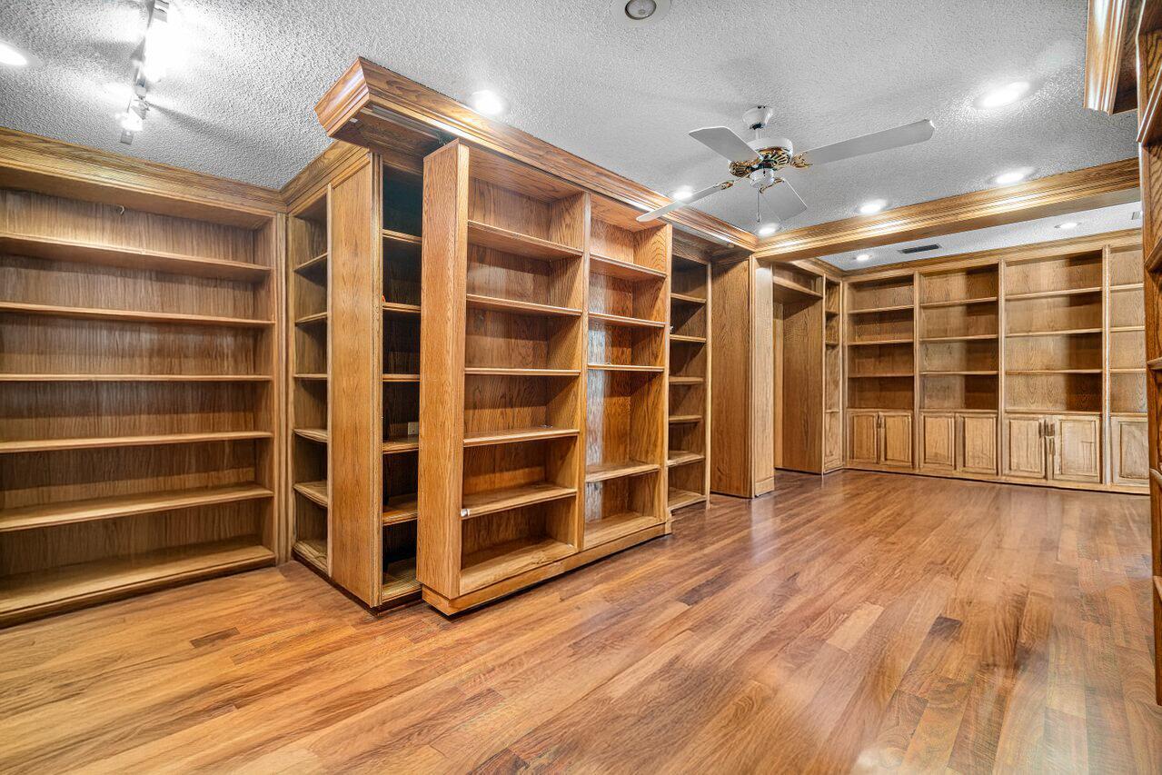 Delaire Country Club - Residential