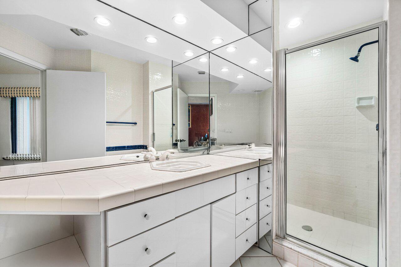 Delaire Country Club - Residential