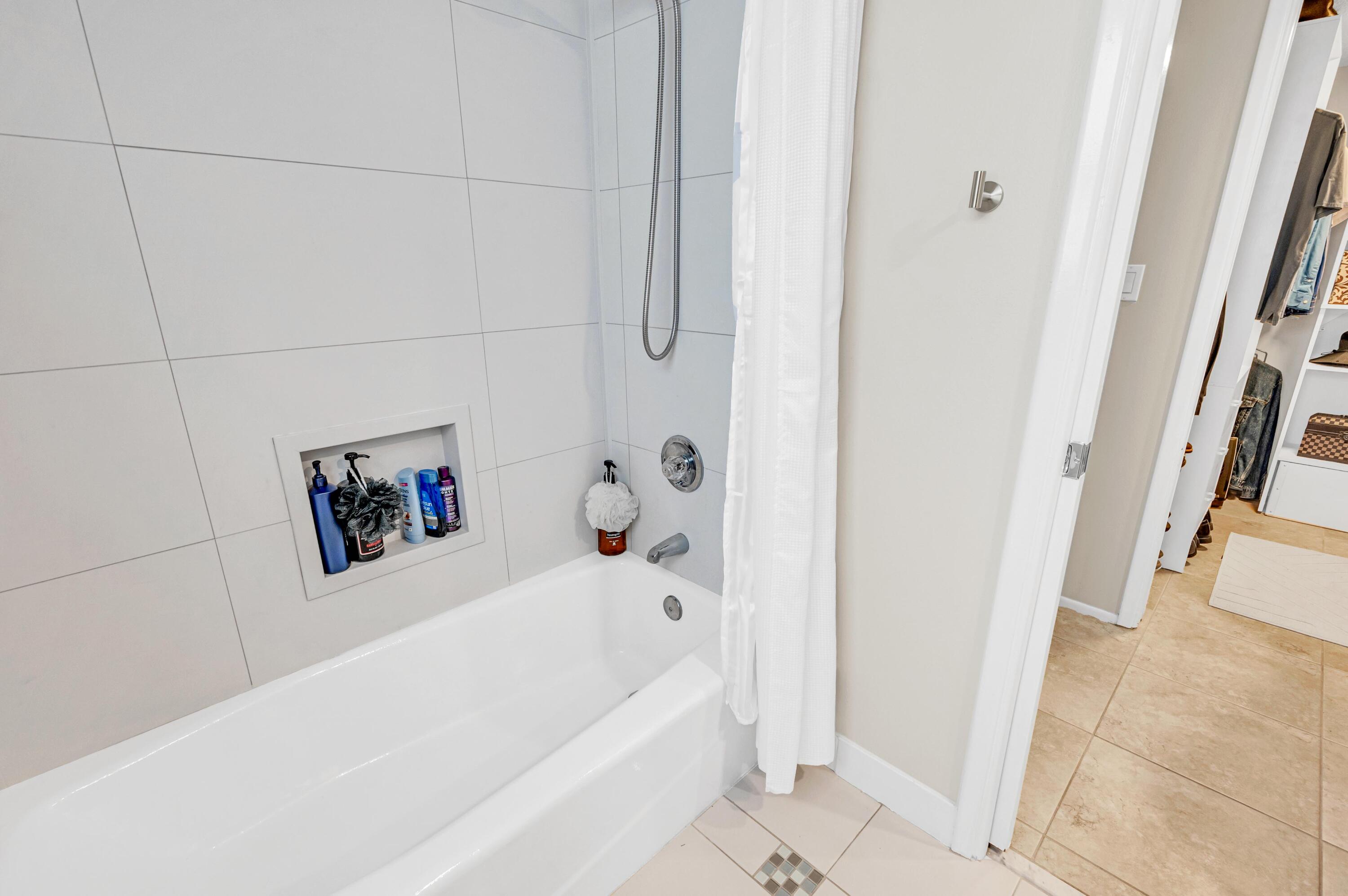 NO 78A PALM-AIRE COUNTRY CLUB - Residential