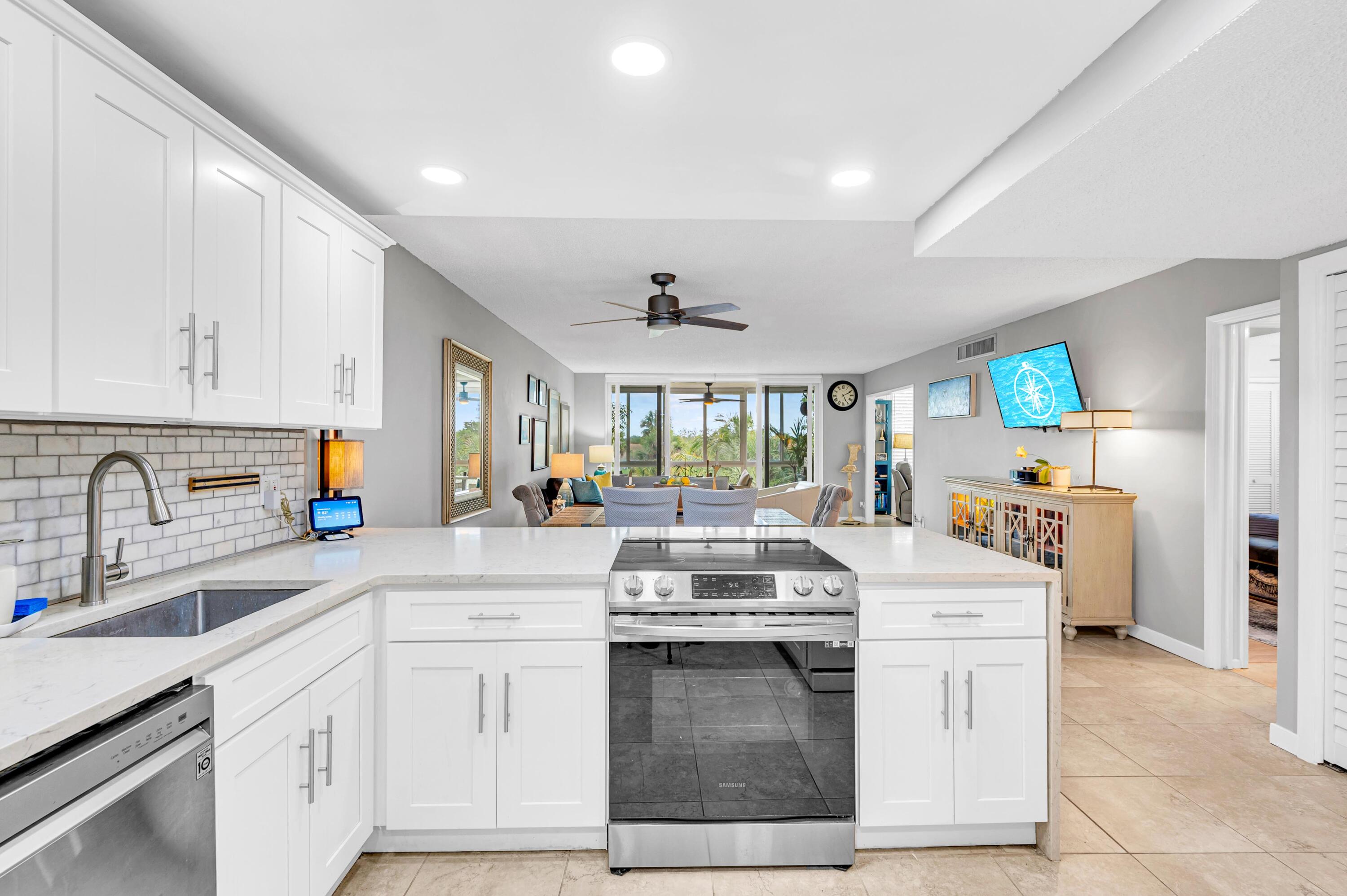 NO 78A PALM-AIRE COUNTRY CLUB - Residential